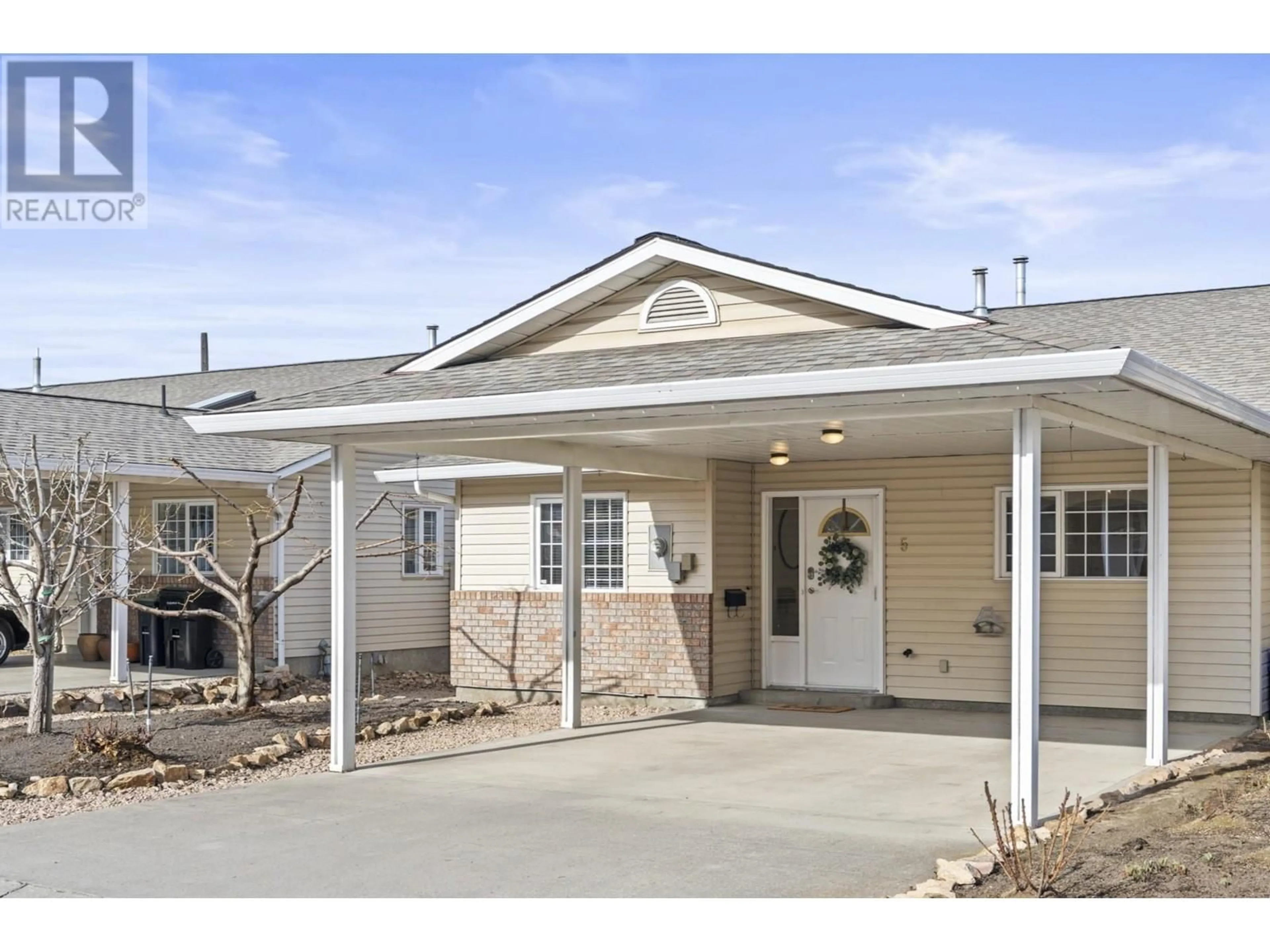 Unknown for 5 - 1038 11 AVENUE, Vernon British Columbia V1B2R5