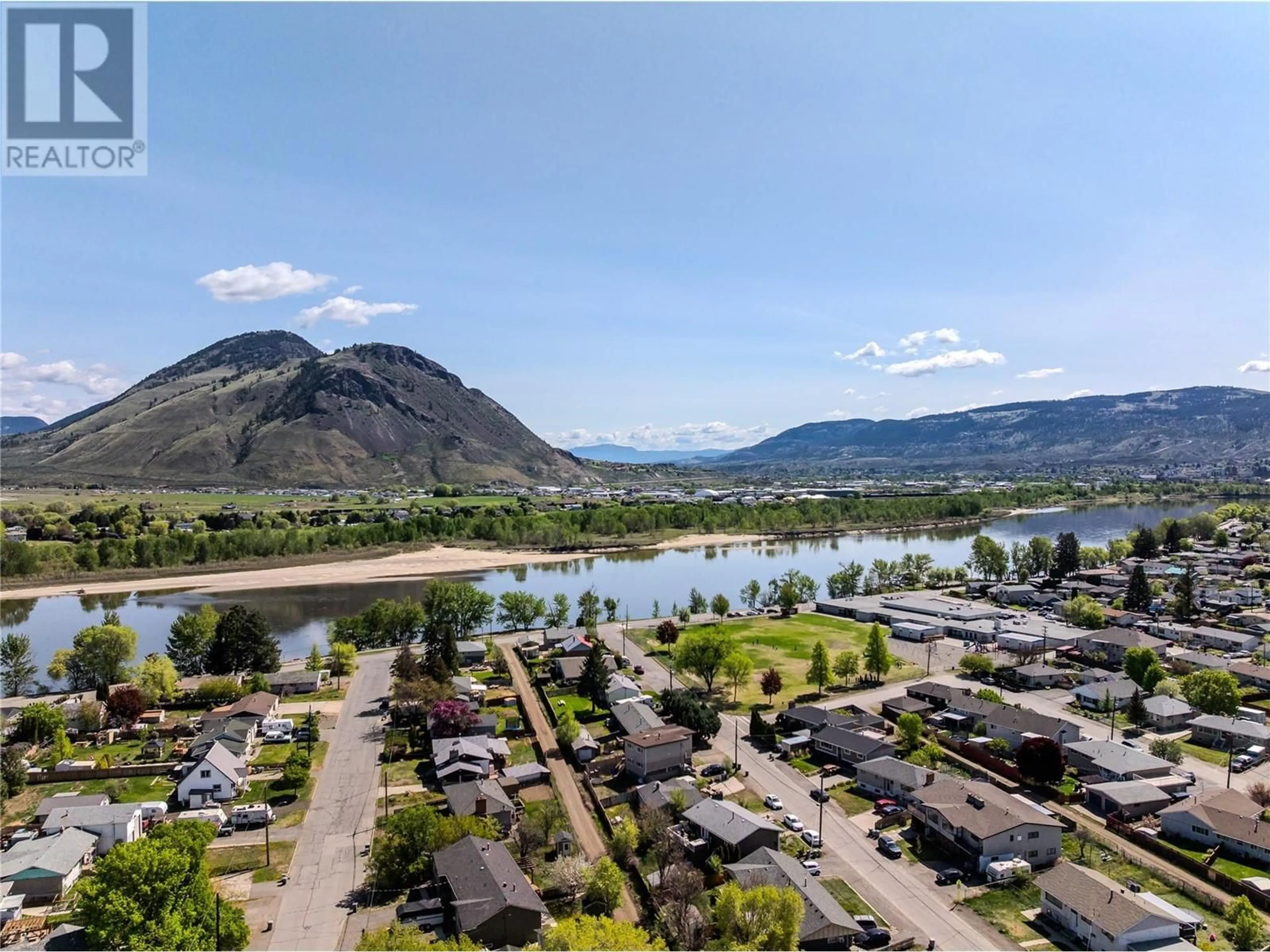 A pic from outside/outdoor area/front of a property/back of a property/a pic from drone, mountain view for 265 NELSON AVENUE, Kamloops British Columbia V2B1M4