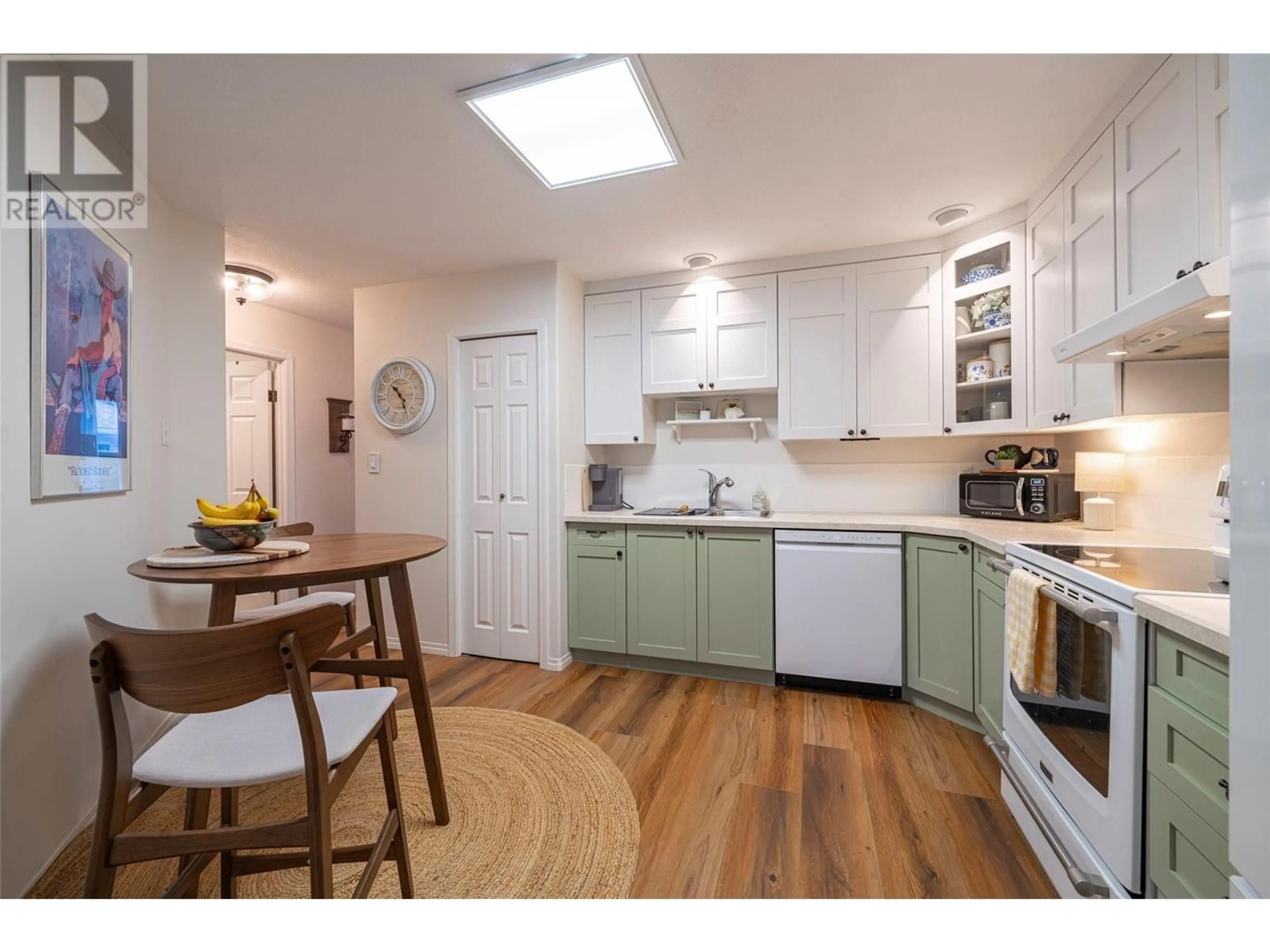 Open concept kitchen, unknown for 2 - 501 KILDONAN AVENUE, Enderby British Columbia V0E1V2