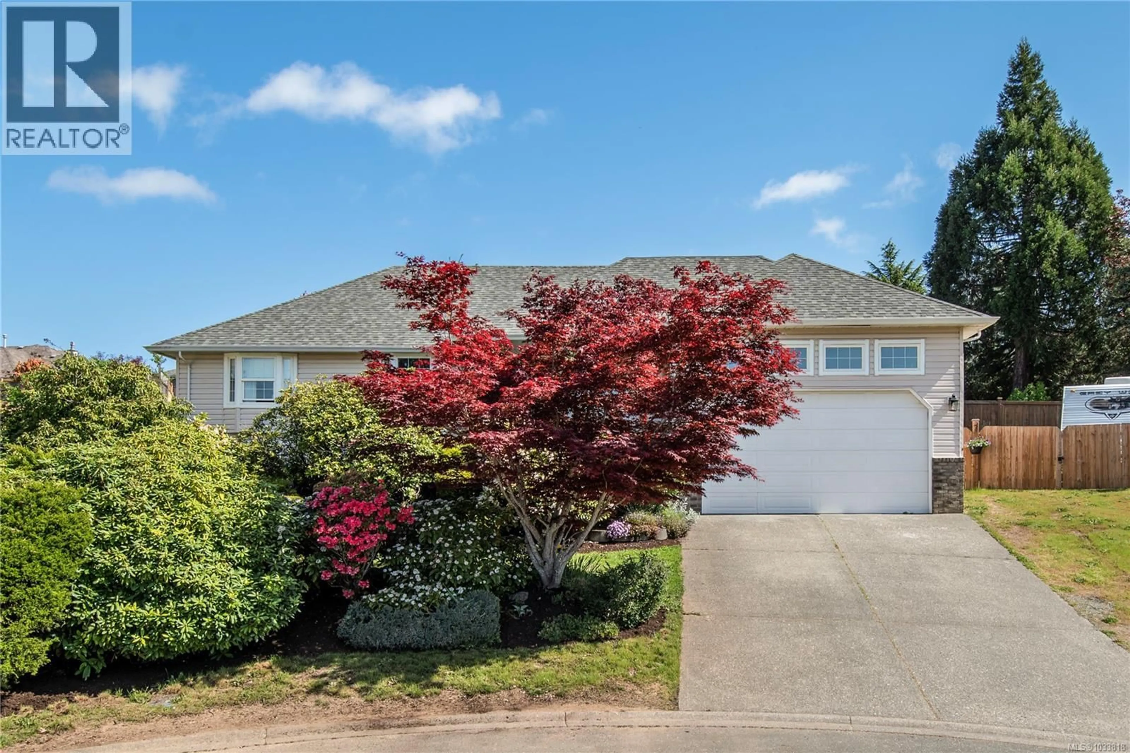 Home with vinyl exterior material, street for 1860 BRANT PLACE, Courtenay British Columbia V9N8Y8