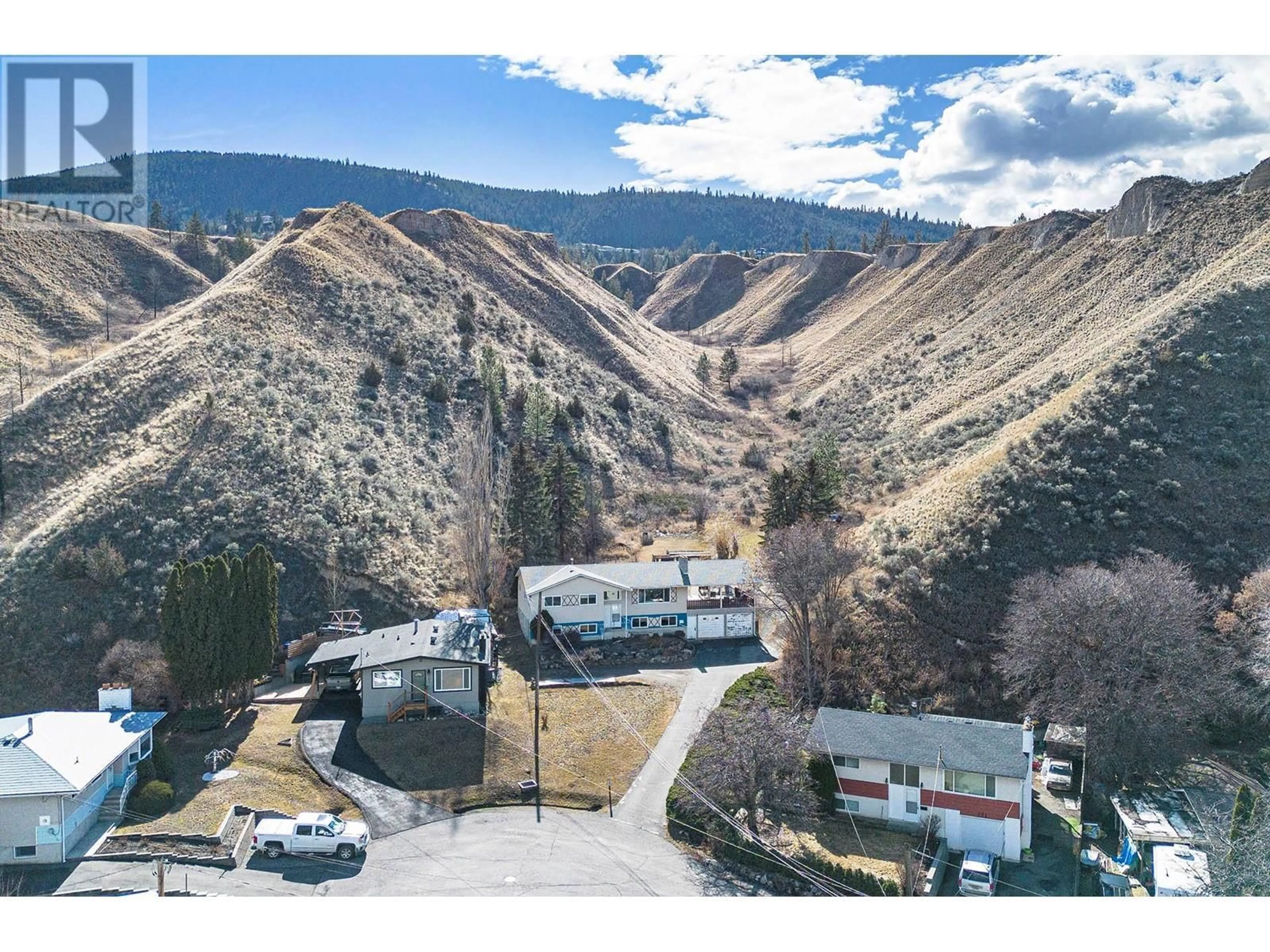 A pic from outside/outdoor area/front of a property/back of a property/a pic from drone, mountain view for 286 McKay Place, Kamloops British Columbia V2C4R7