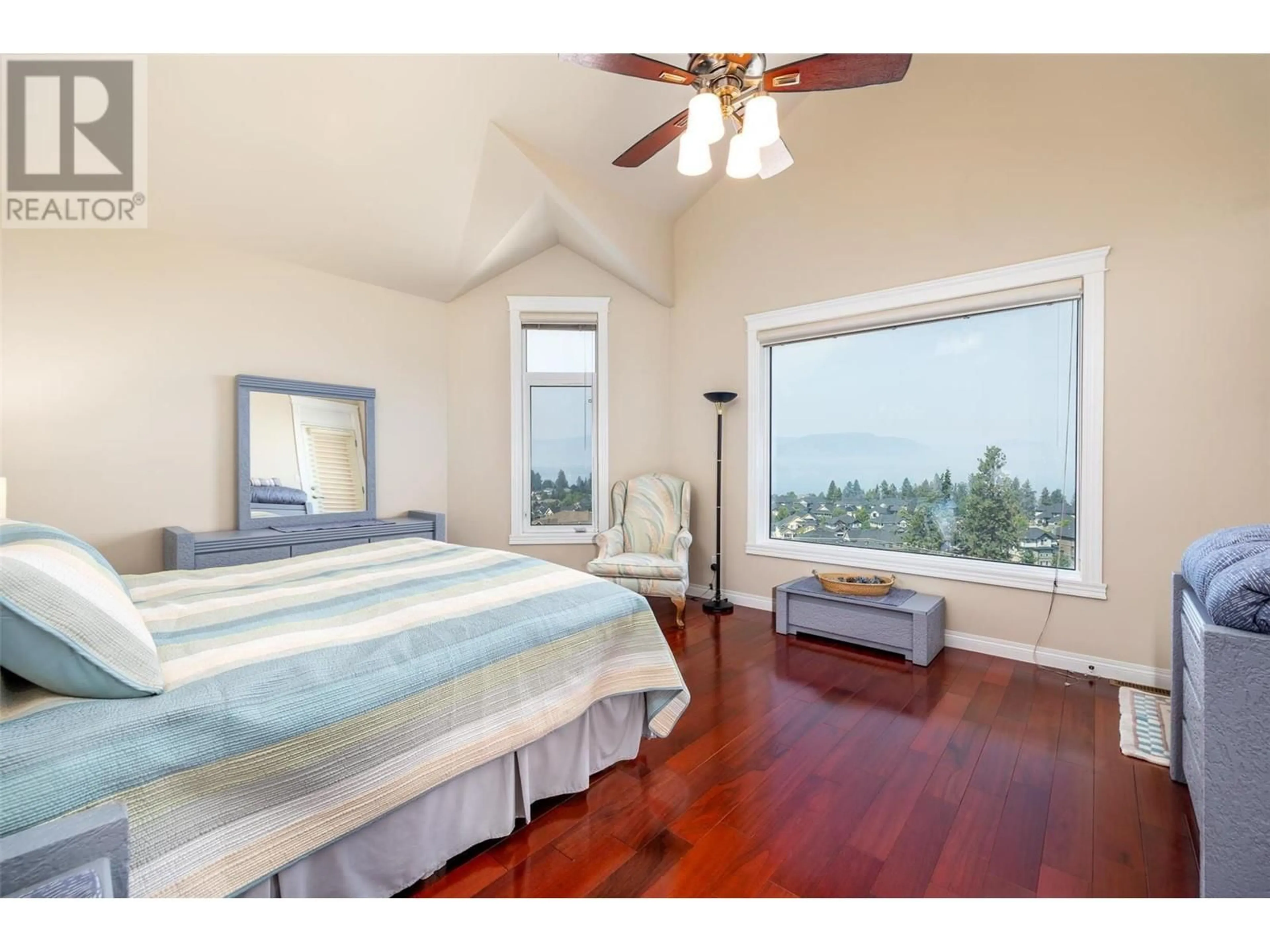 A pic of a room for 375 TRUMPETER COURT, Kelowna British Columbia V1W5J4