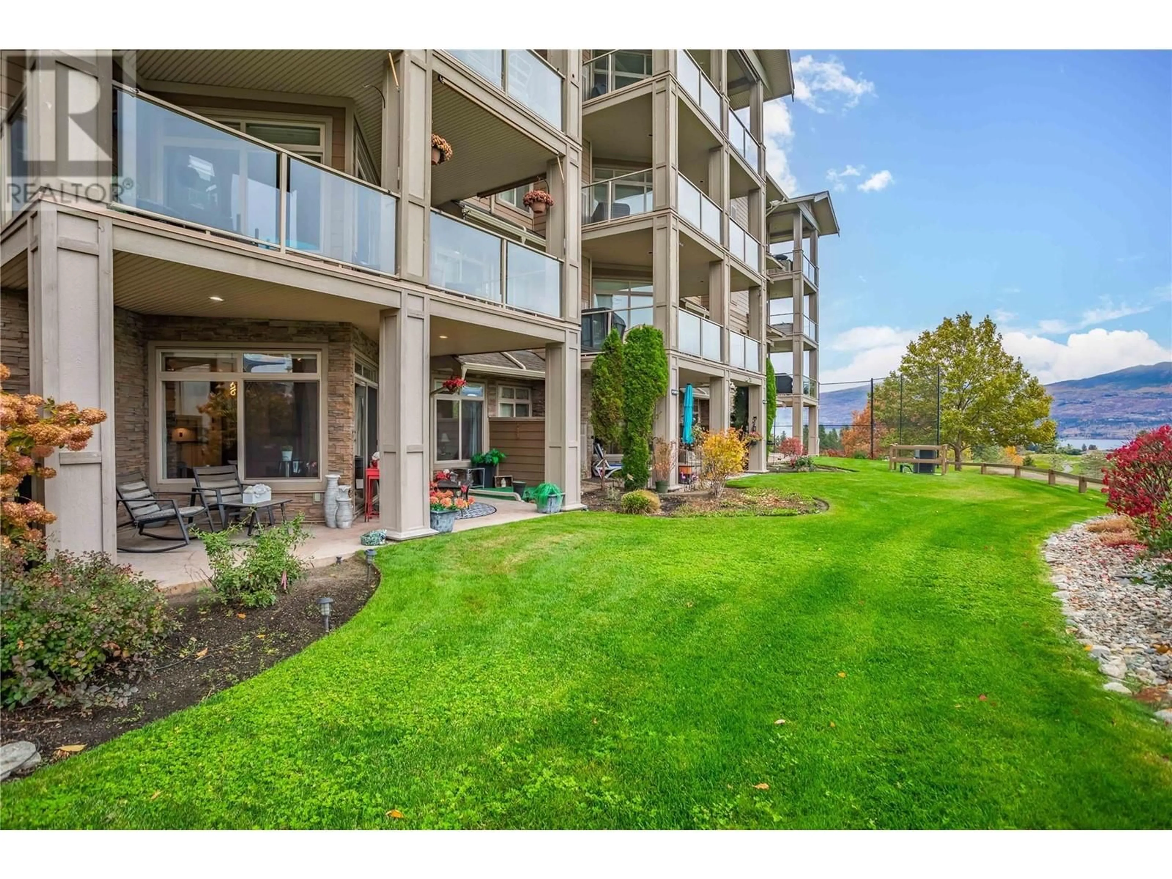 Patio, water/lake/river/ocean view for 107 - 3545 CARRINGTON ROAD, West Kelowna British Columbia V4T3A1