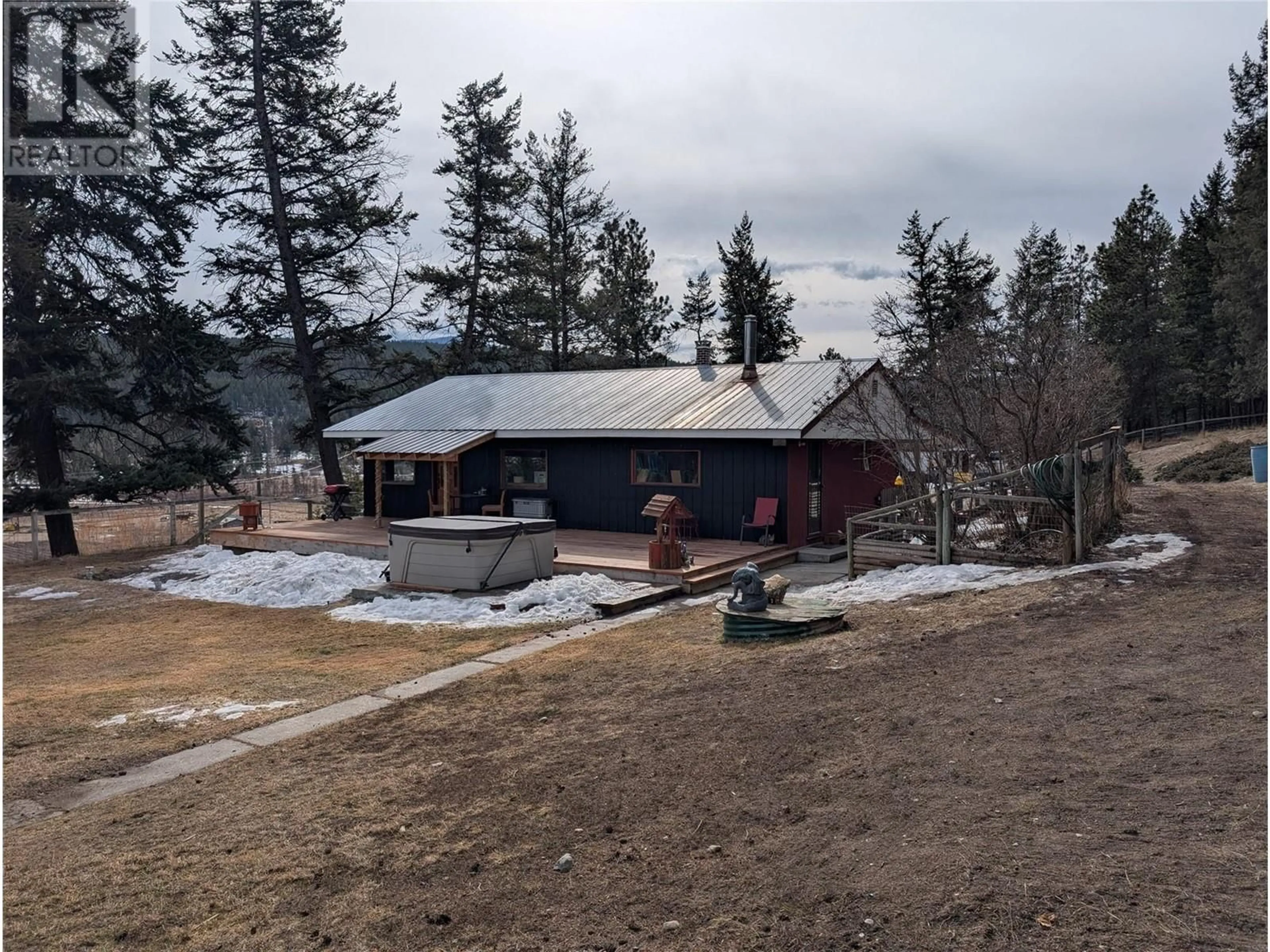 A pic from outside/outdoor area/front of a property/back of a property/a pic from drone, mountain view for 2201 3/95 Highway, Cranbrook British Columbia V1C6W8