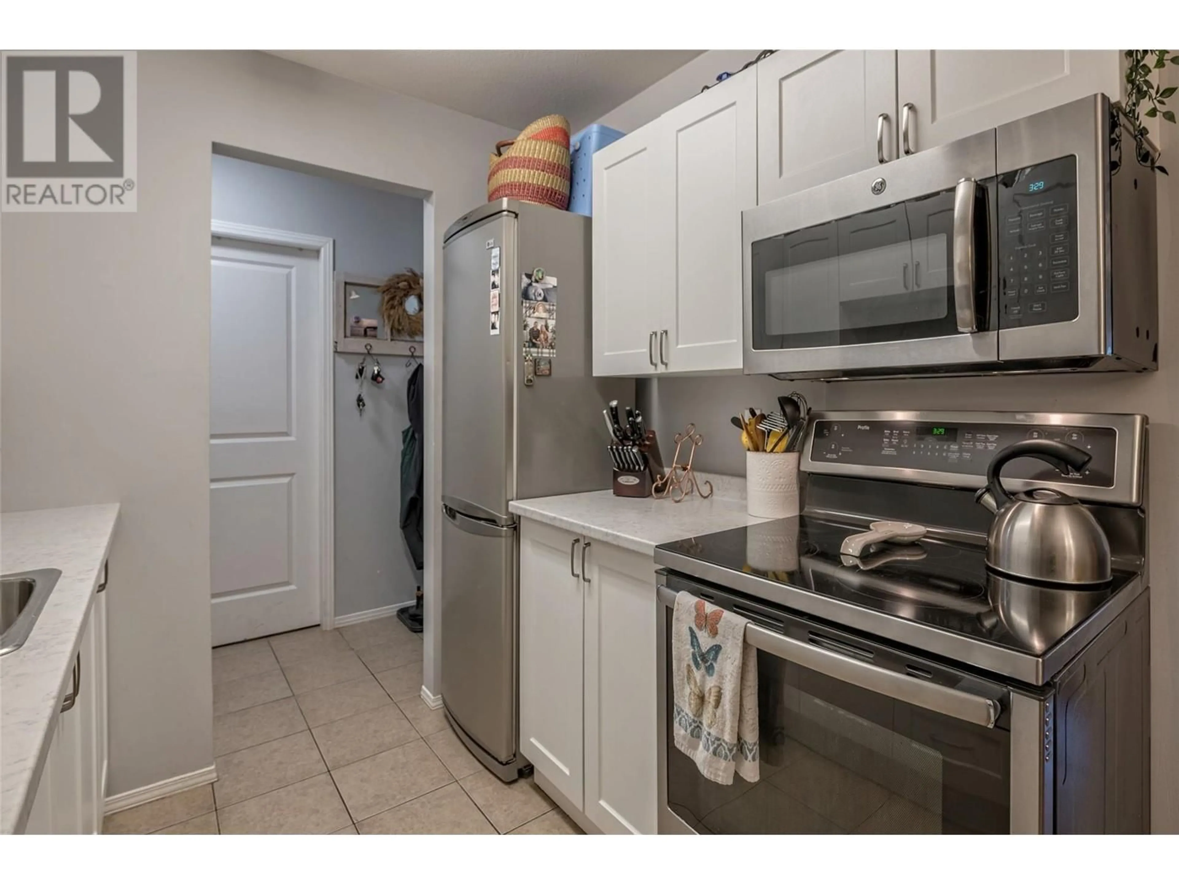 Standard kitchen, unknown for 3700 28A Street Unit# 106, Vernon British Columbia V1T9K6