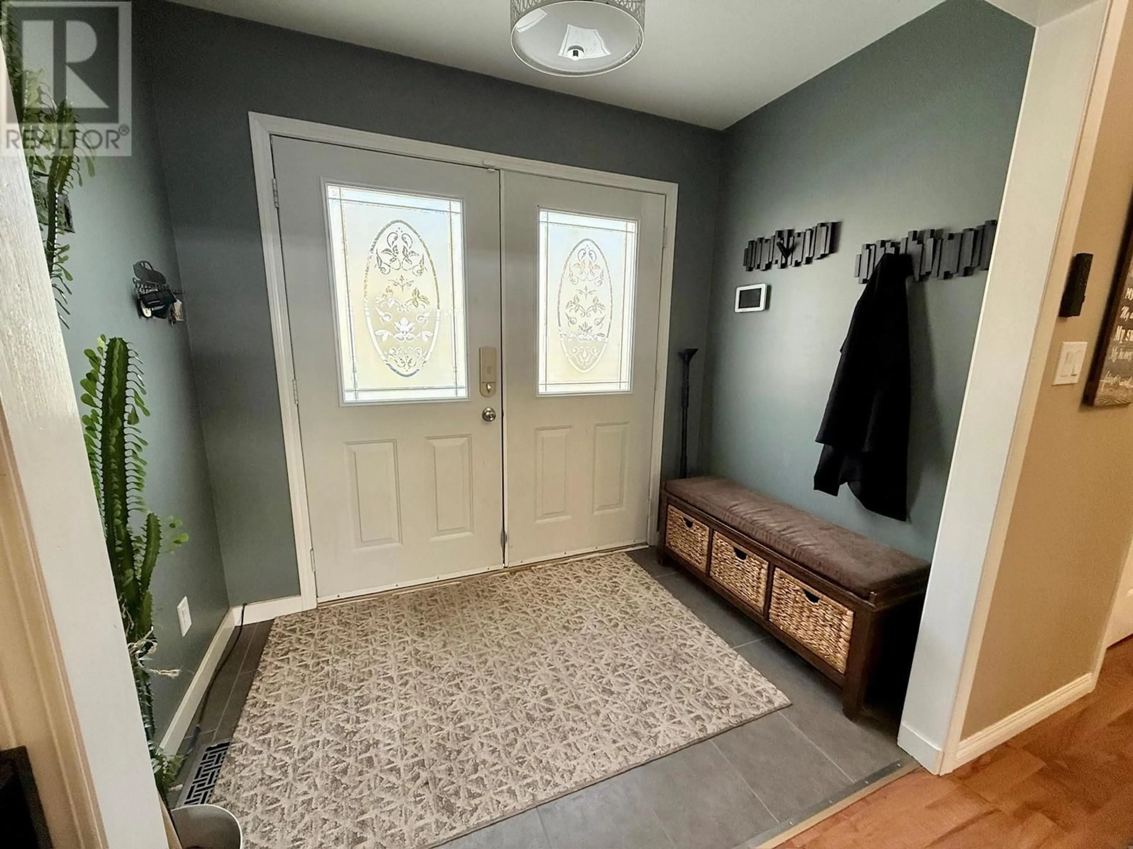 Indoor entryway for 123 BEAR END ROAD, Penticton British Columbia V2A8V6