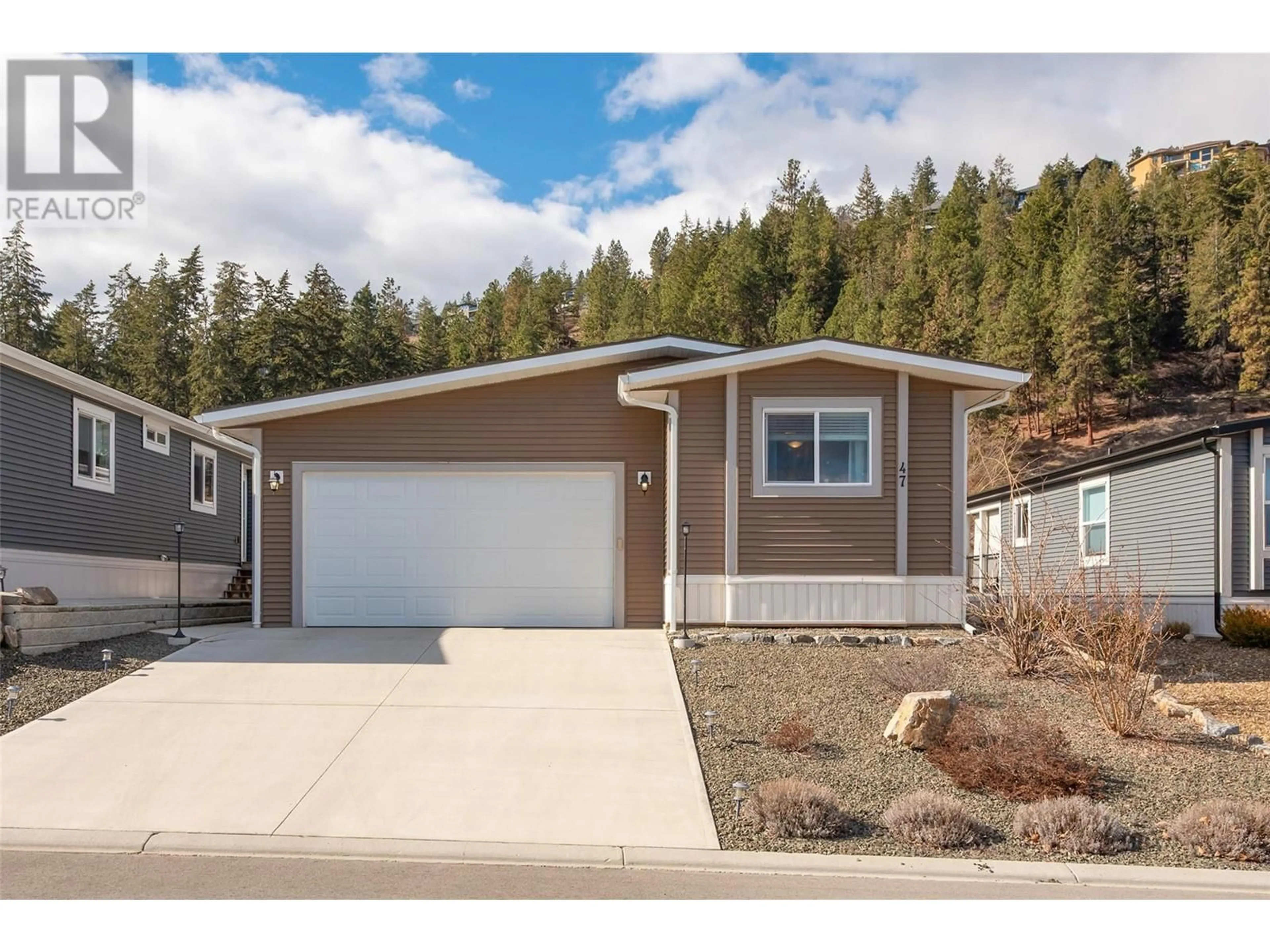 Open concept kitchen, unknown for 47 - 1835 NANCEE WAY COURT, West Kelowna British Columbia V1Z4C1