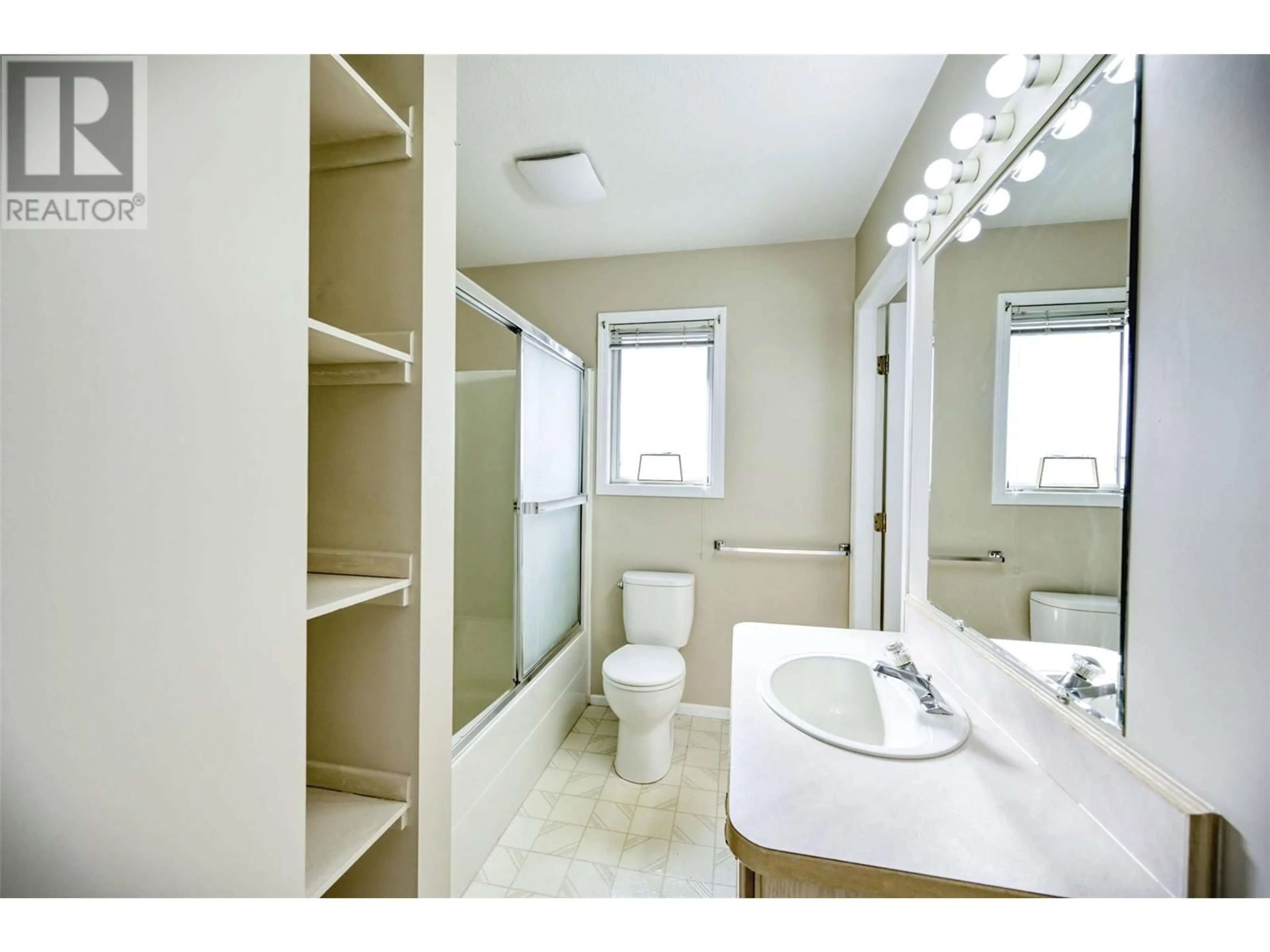 Standard bathroom, ceramic/tile floor for 10408 87TH STREET, Osoyoos British Columbia V0H1V0