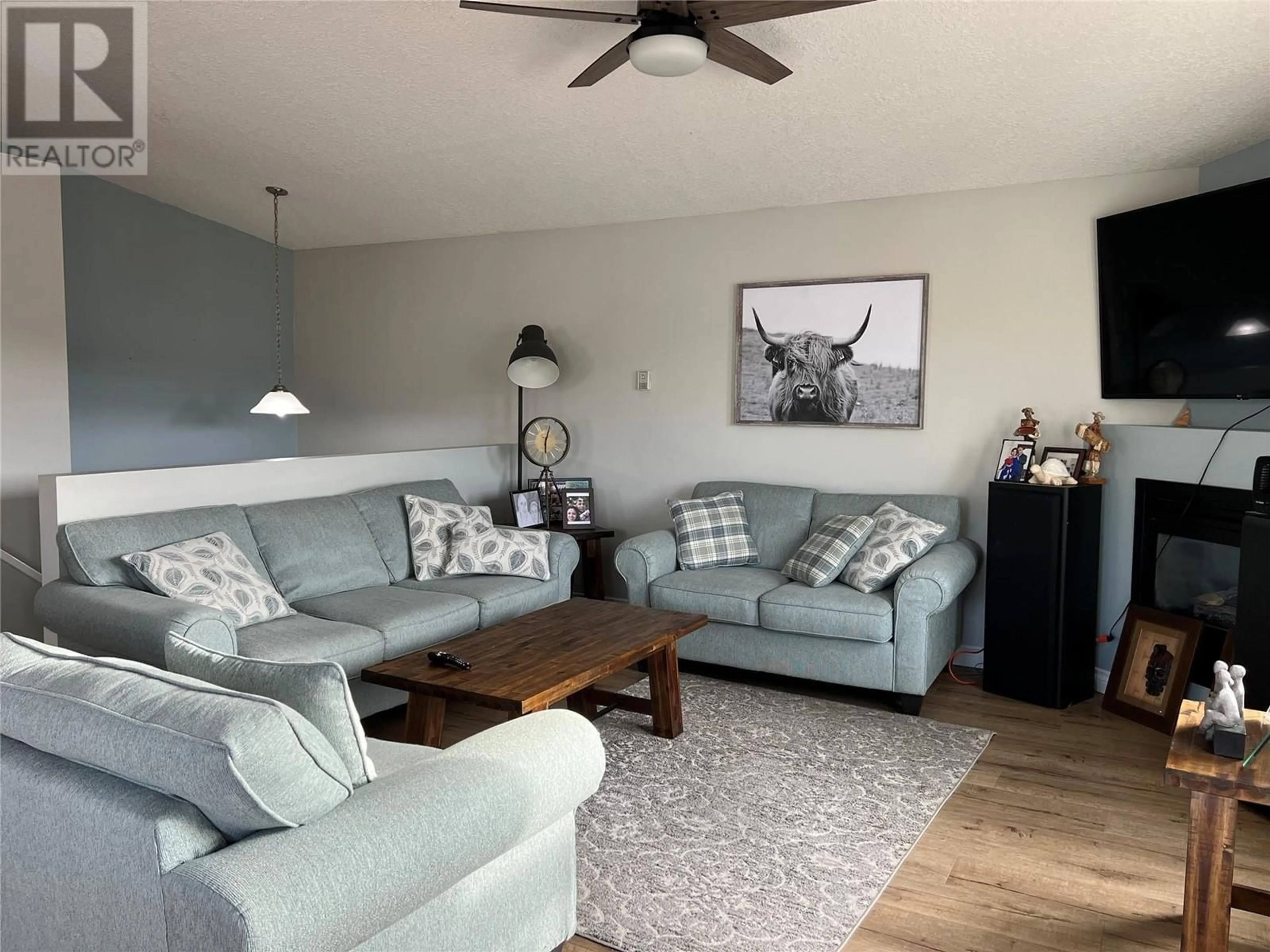 Living room with furniture, unknown for 5207 40 STREET, Chetwynd British Columbia V0C1J0