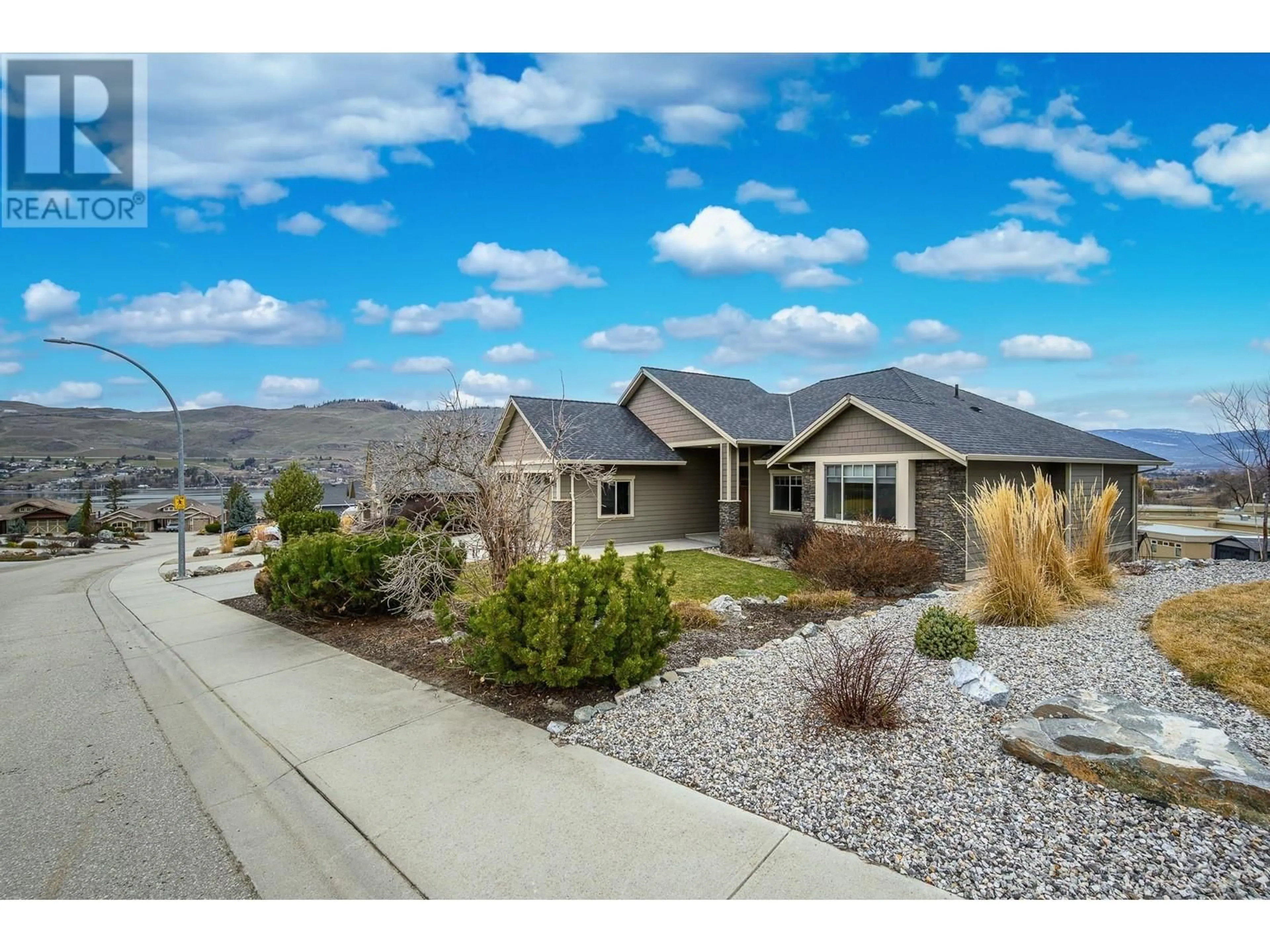 Home with vinyl exterior material, mountain view for 1005 LONGACRE PLACE, Vernon British Columbia V1H1H7