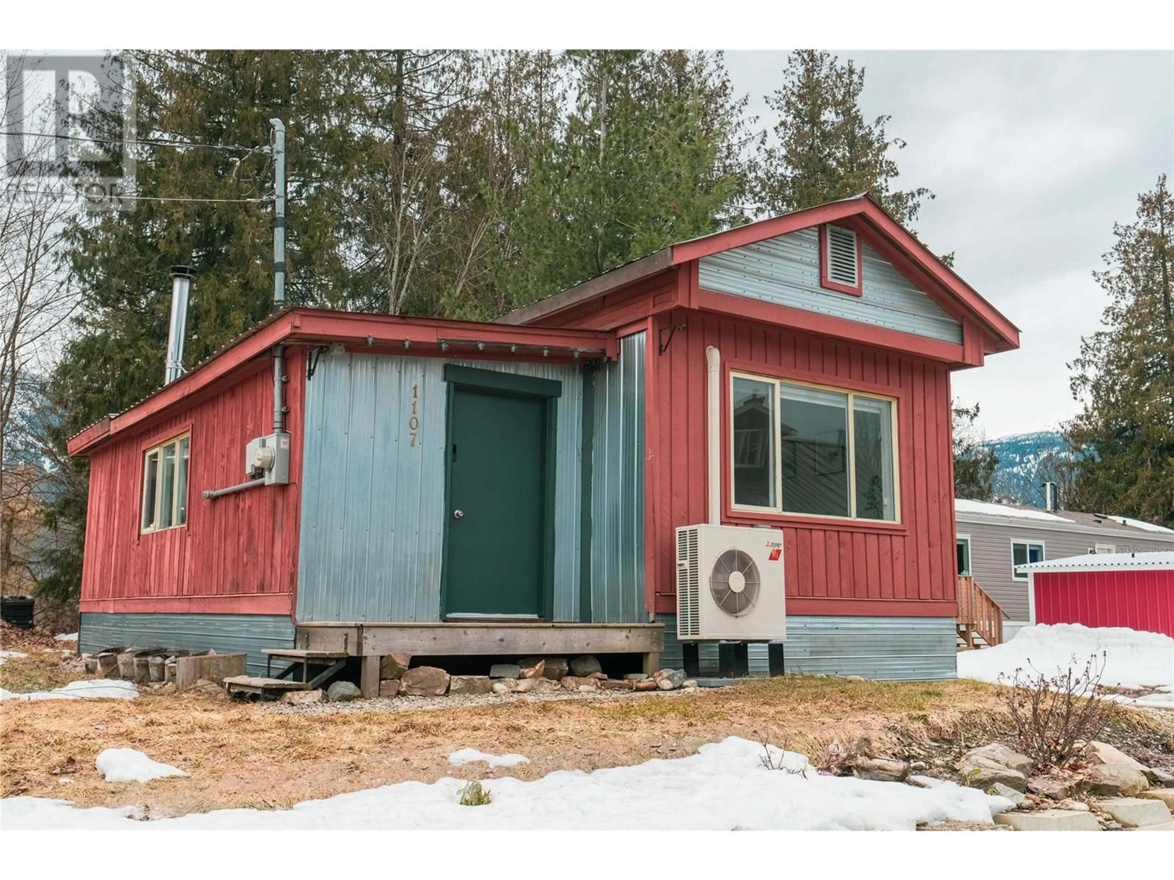 Shed for 1107 DOWNIE STREET, Revelstoke British Columbia V0E2S0