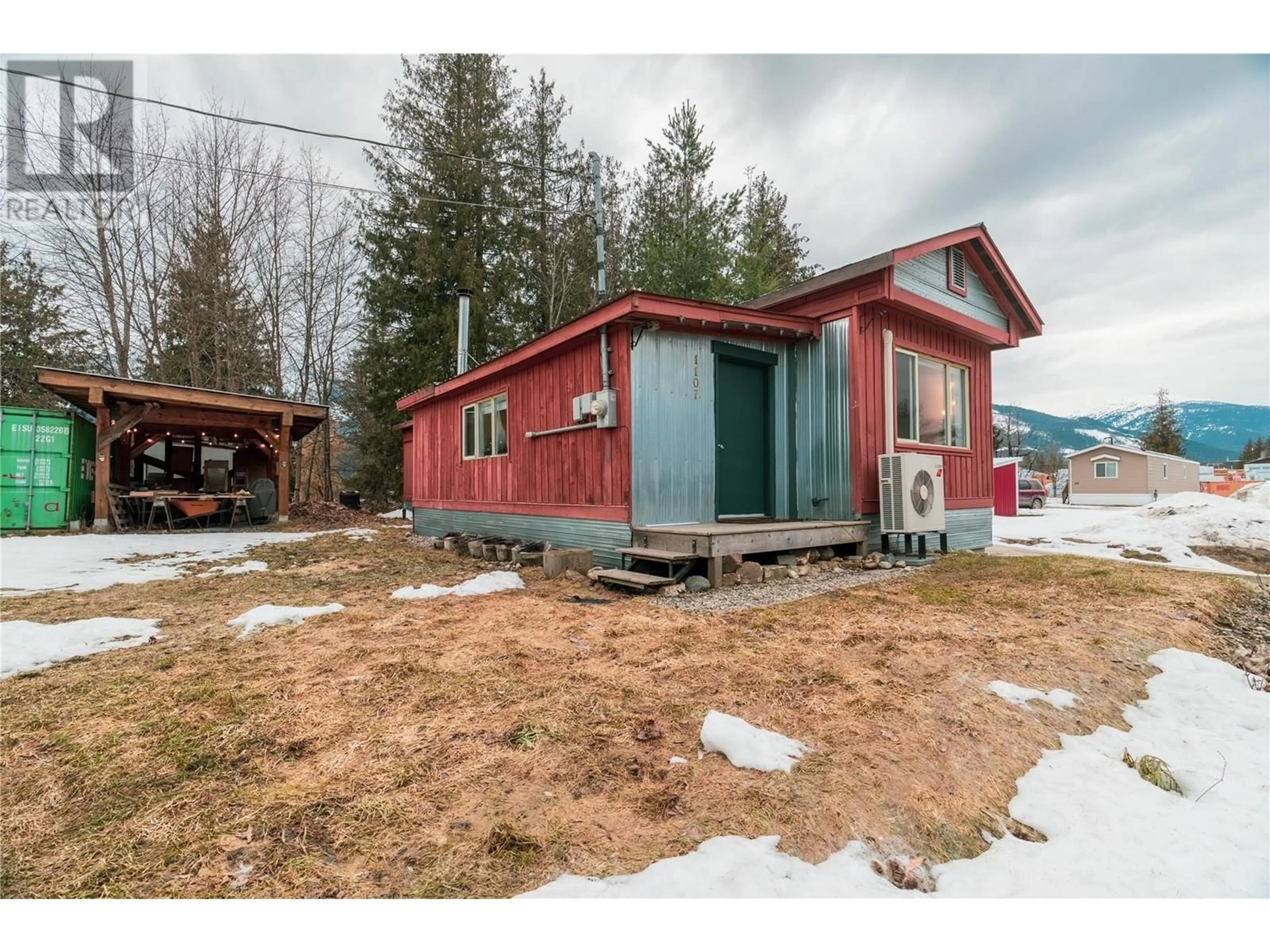 Shed for 1107 DOWNIE STREET, Revelstoke British Columbia V0E2S0