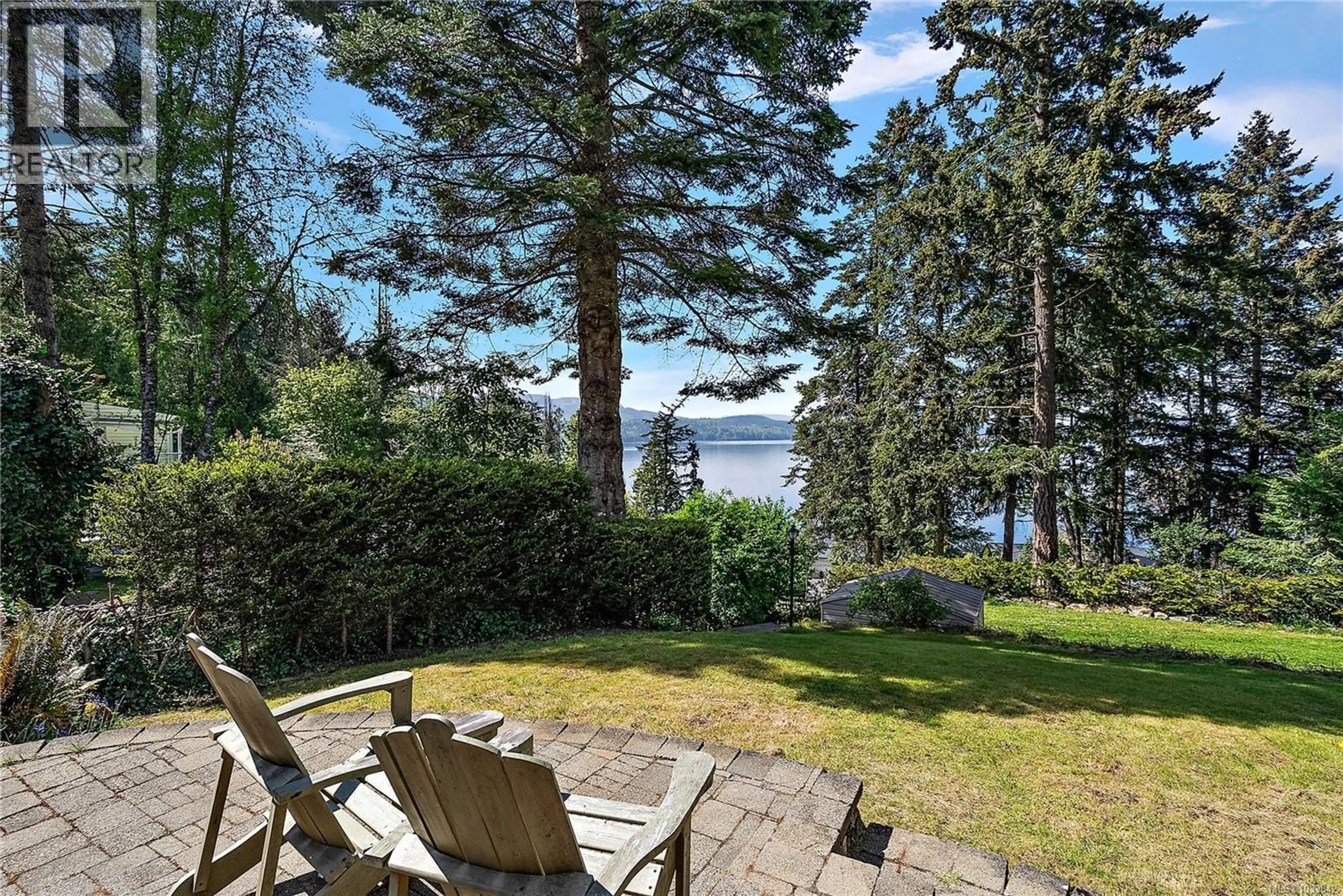 Patio, water/lake/river/ocean view for 600 SEACLIFFE ROAD, North Saanich British Columbia V8L5W1