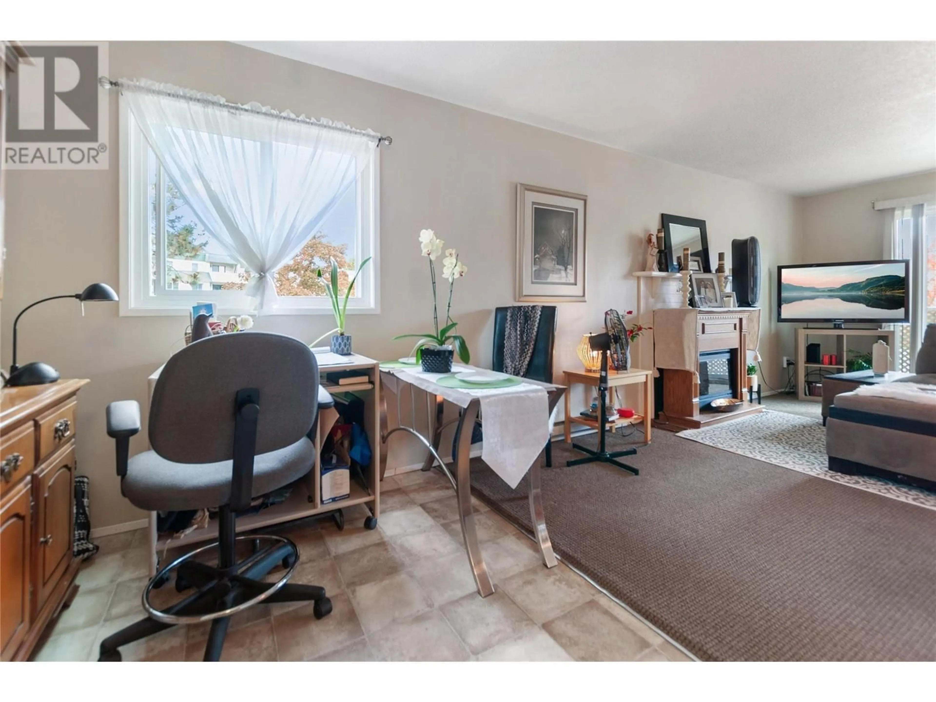 A pic of a room for 205 - 130 SKAHA PLACE, Penticton British Columbia V2A7J6