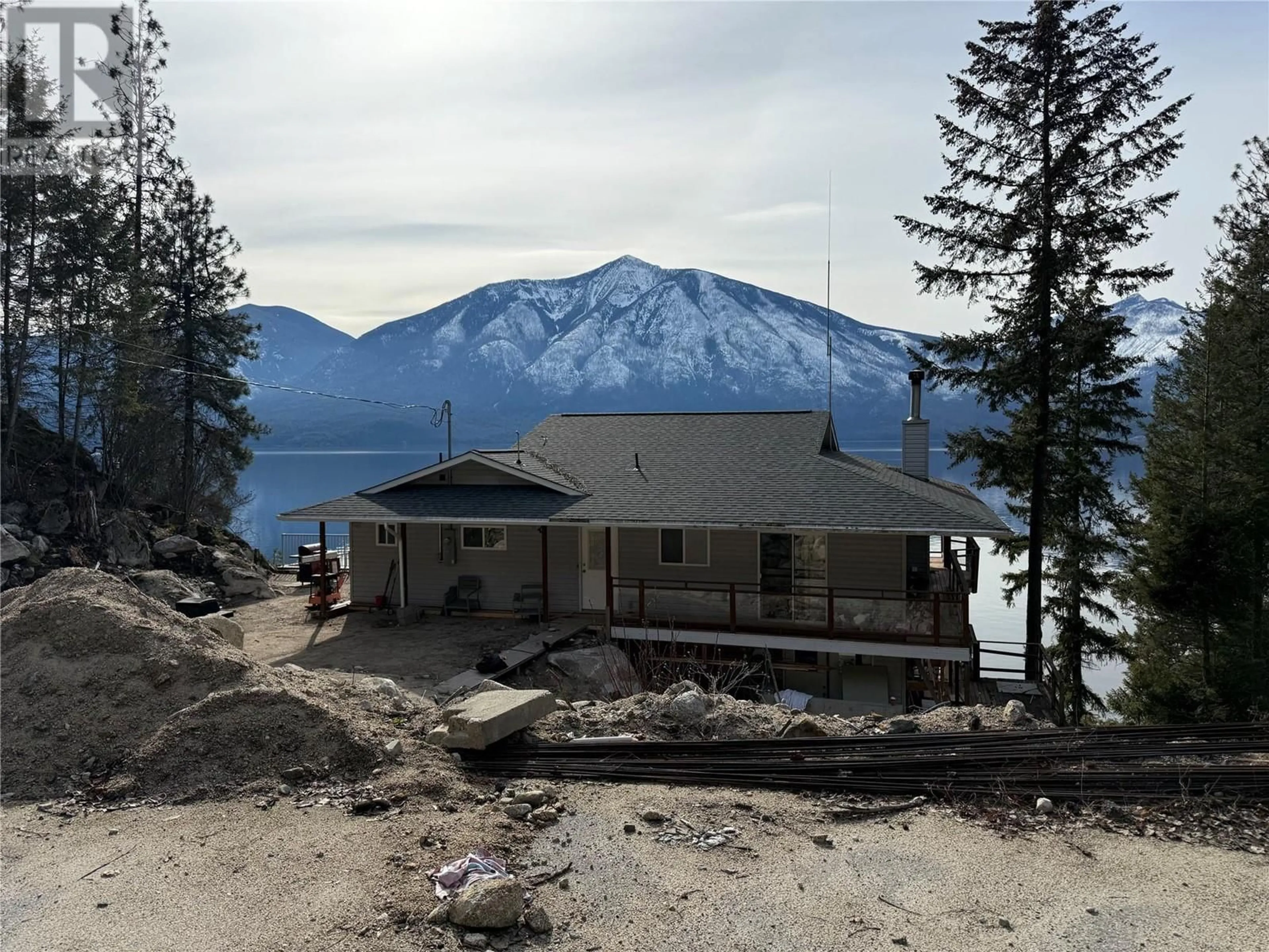 A pic from outside/outdoor area/front of a property/back of a property/a pic from drone, mountain view for 9703 3A HIGHWAY, Kuskanook British Columbia V0B1A1