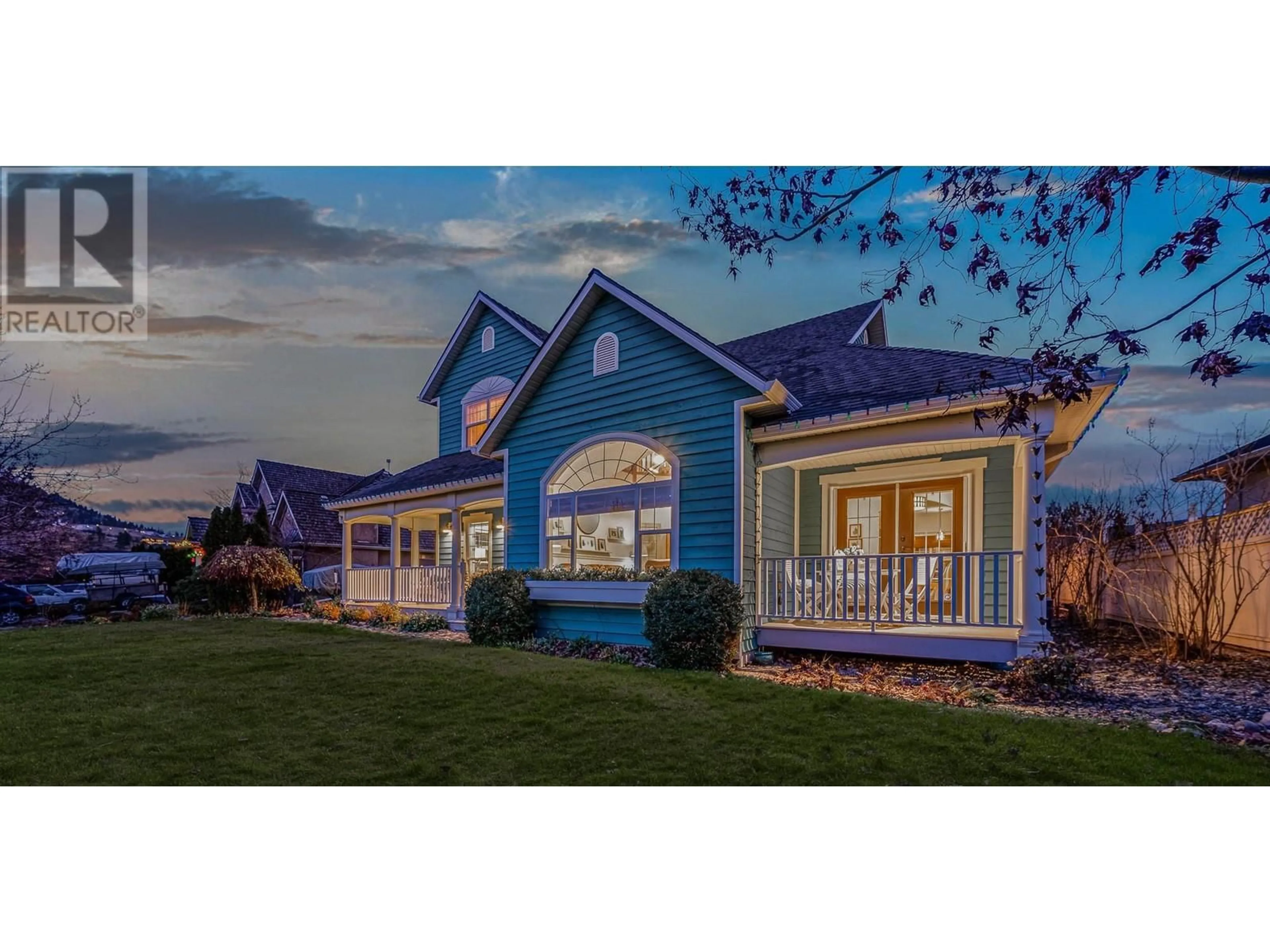 Home with vinyl exterior material, unknown for 3515 RIDGE BOULEVARD, West Kelowna British Columbia V4T2T1