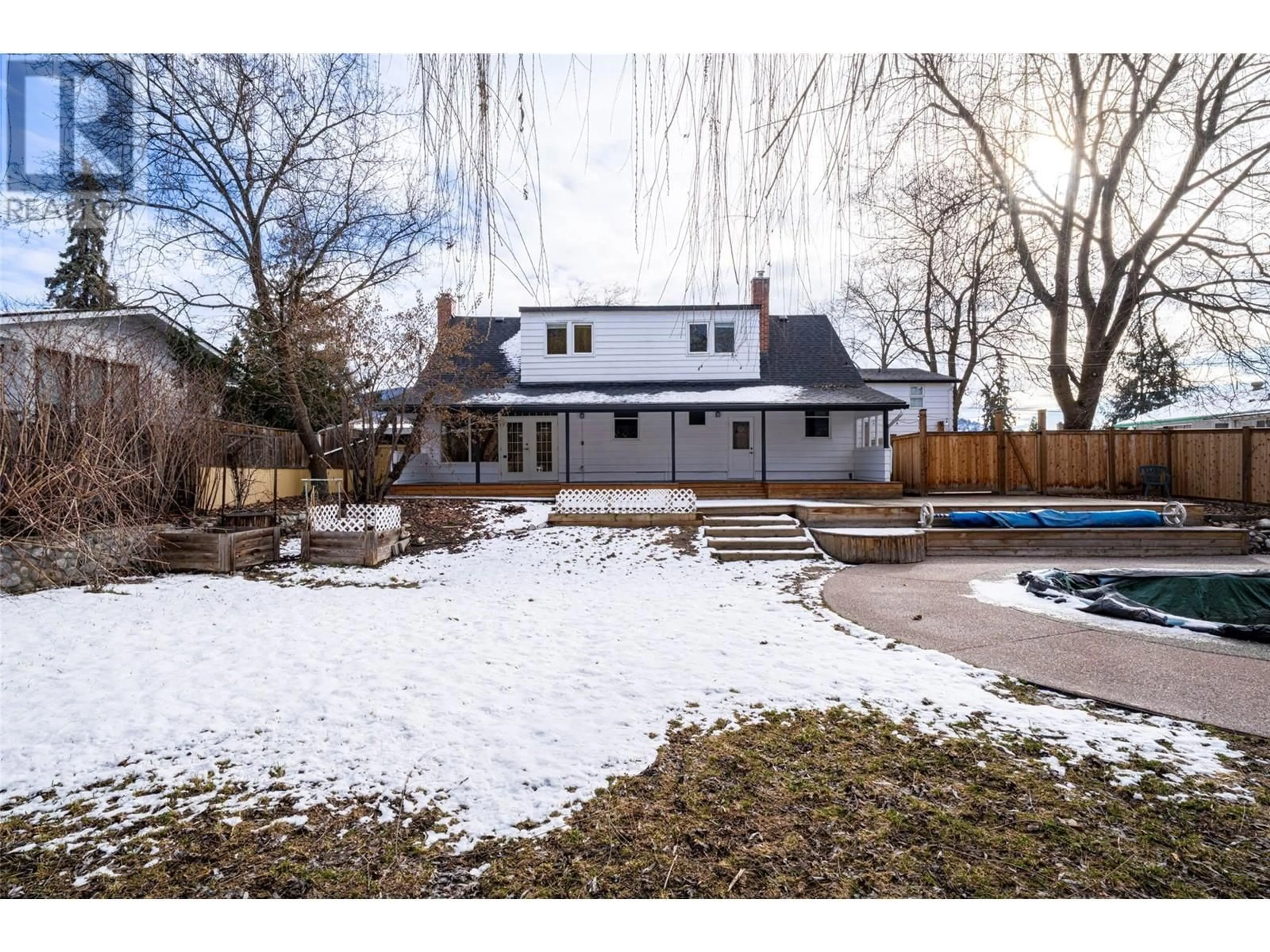 A pic from outside/outdoor area/front of a property/back of a property/a pic from drone, street for 3002 15 STREET, Vernon British Columbia V1T3W2