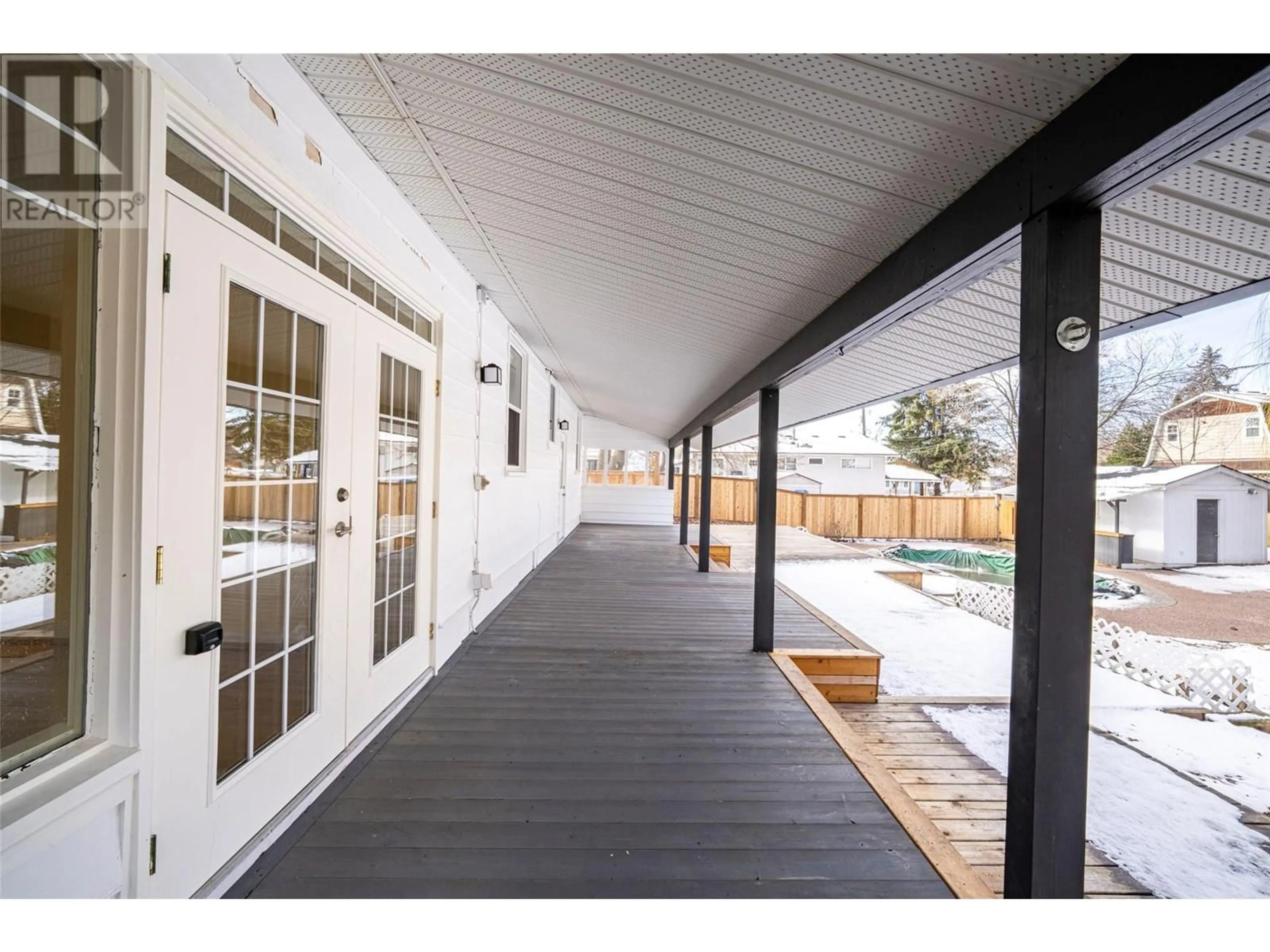 Patio, street for 3002 15 STREET, Vernon British Columbia V1T3W2