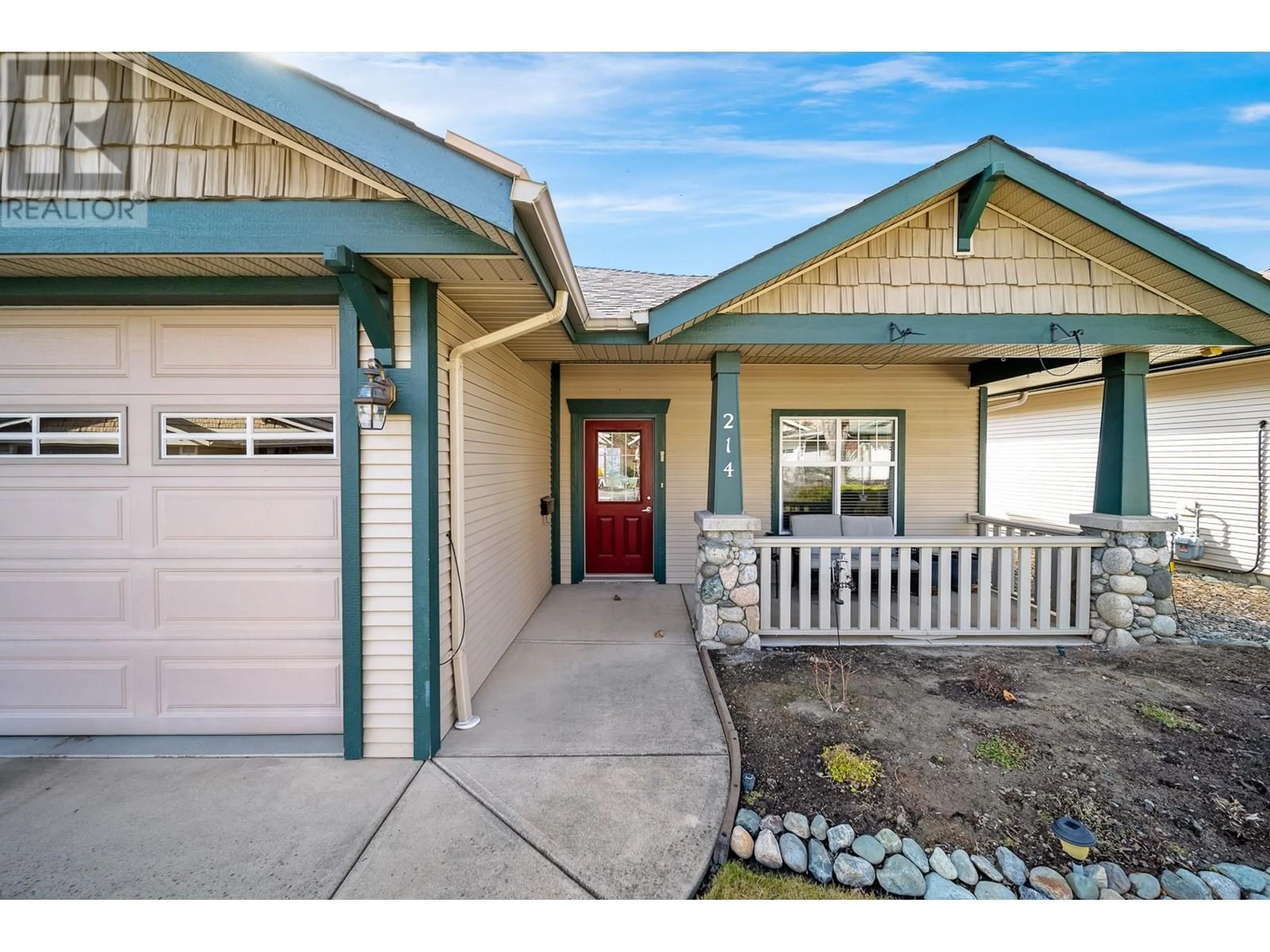 Indoor entryway for 214 SAGEWOOD DRIVE, Kamloops British Columbia V2H1R1