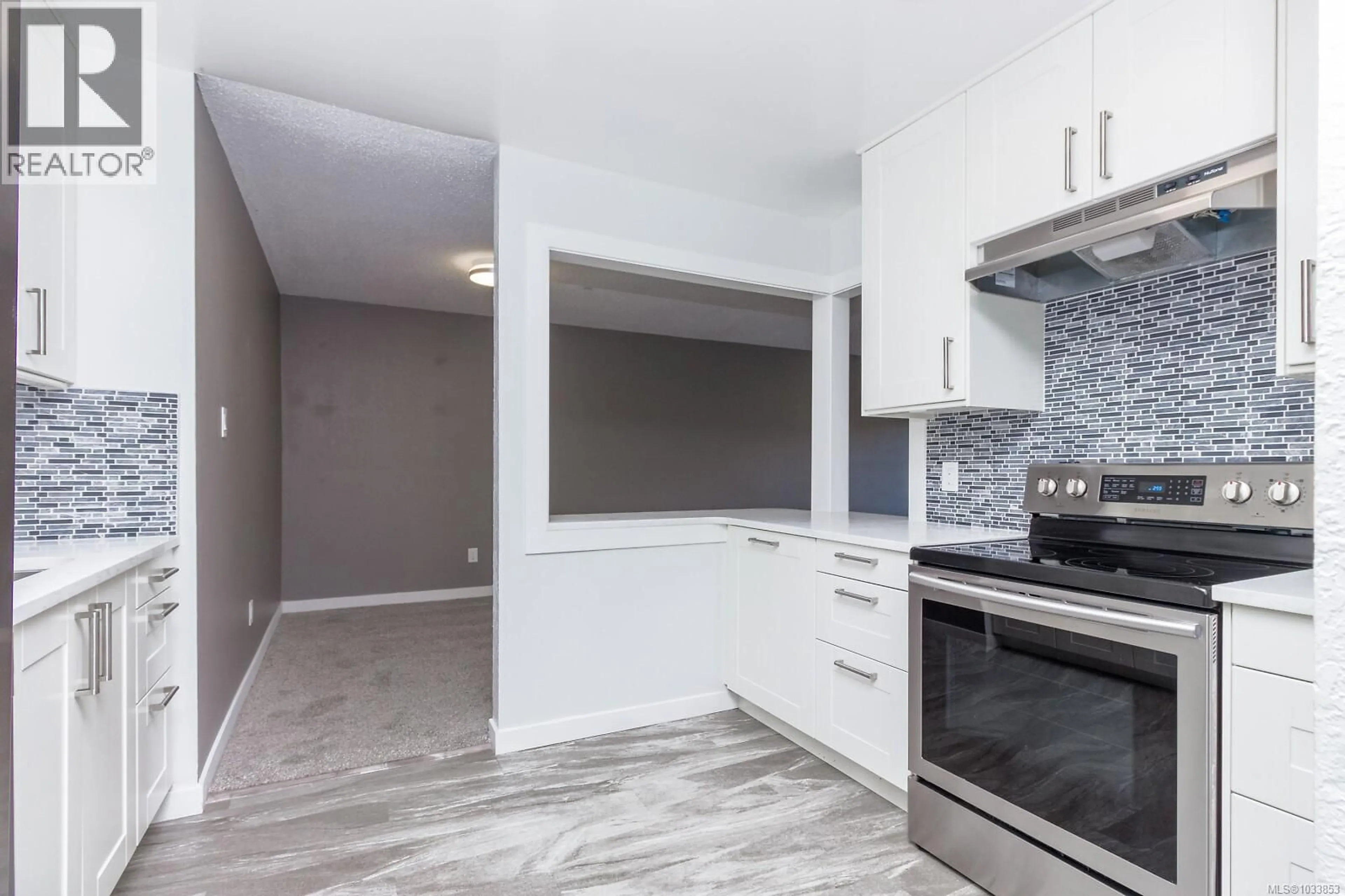 Open concept kitchen, unknown for 210 - 3240 GLASGOW AVENUE, Saanich British Columbia V8X1M2