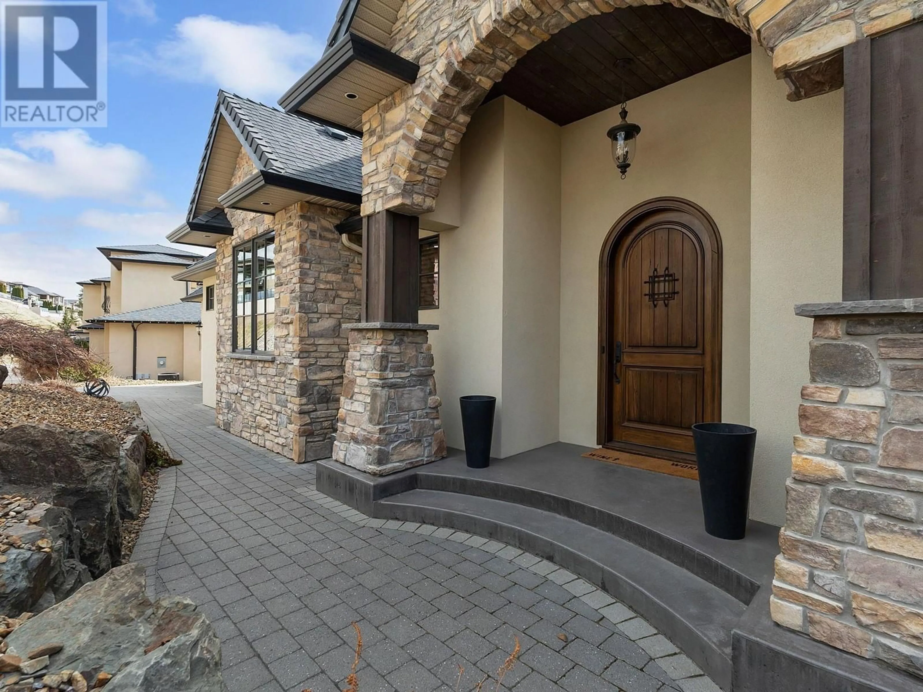 Indoor entryway for 3201 Pinot Noir Place, West Kelowna British Columbia V4T3H9