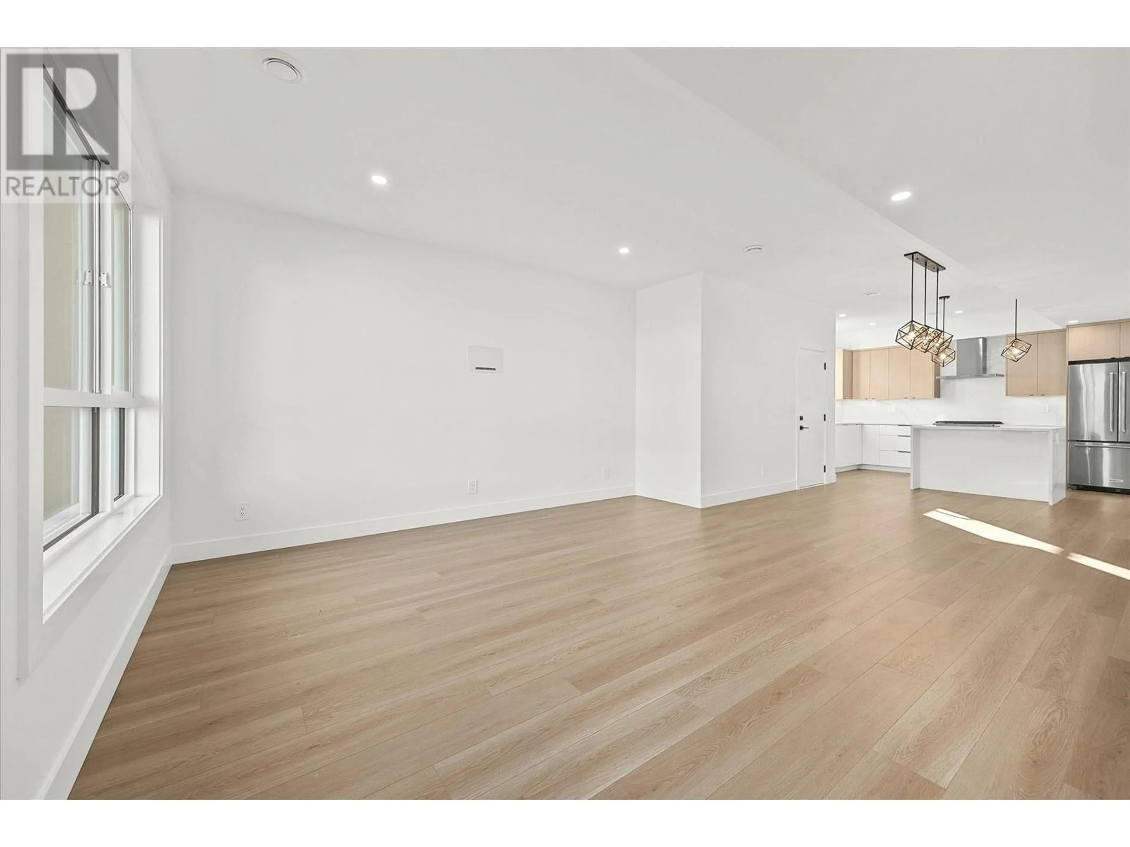A pic of a room for 2 - 747 PATTERSON AVENUE, Kelowna British Columbia V1Y5C9