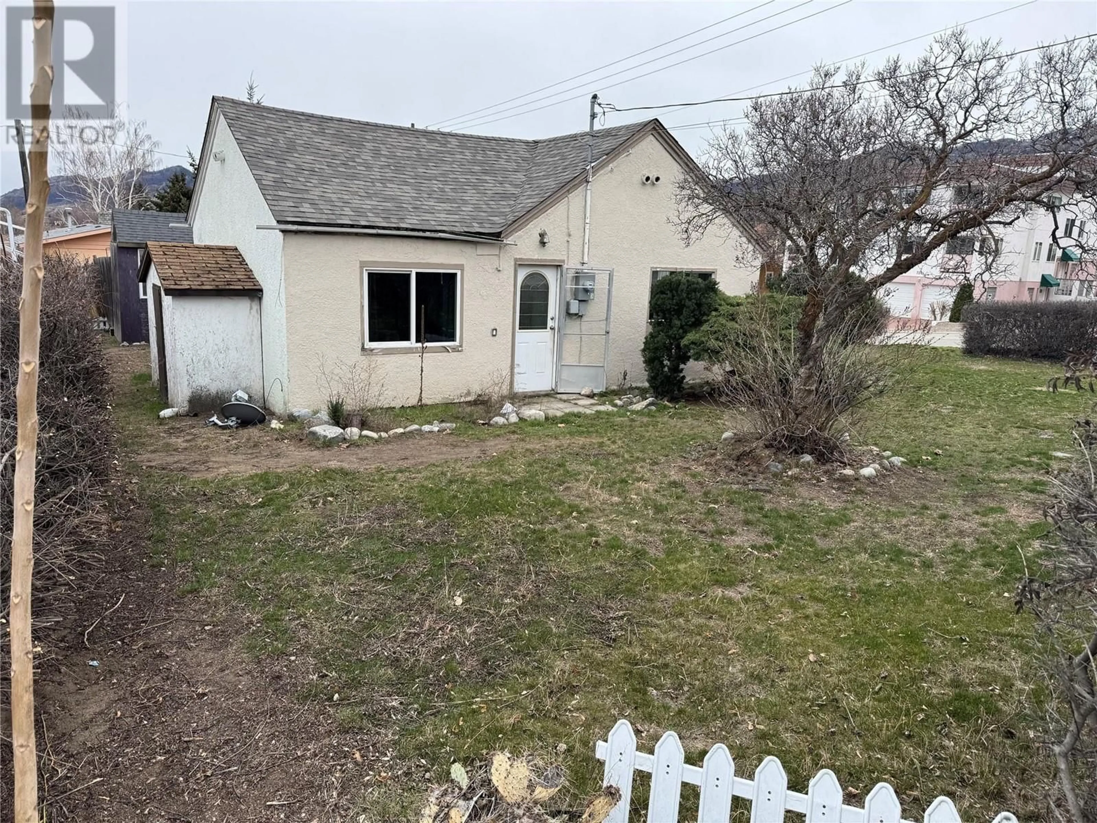 A pic from outside/outdoor area/front of a property/back of a property/a pic from drone, street for 8709 74TH AVENUE, Osoyoos British Columbia V0H1V0