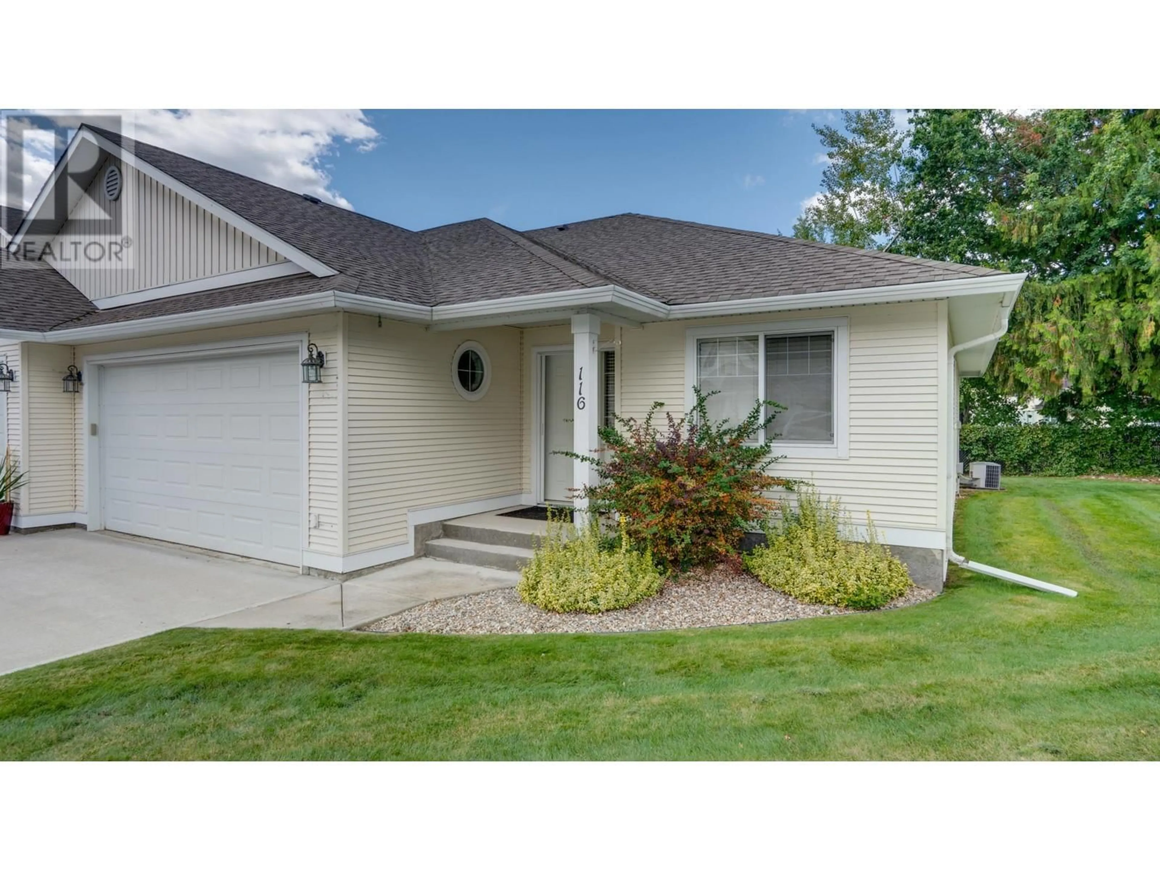 Home with vinyl exterior material, street for 116 - 222 MARTIN STREET, Sicamous British Columbia V0E2V0
