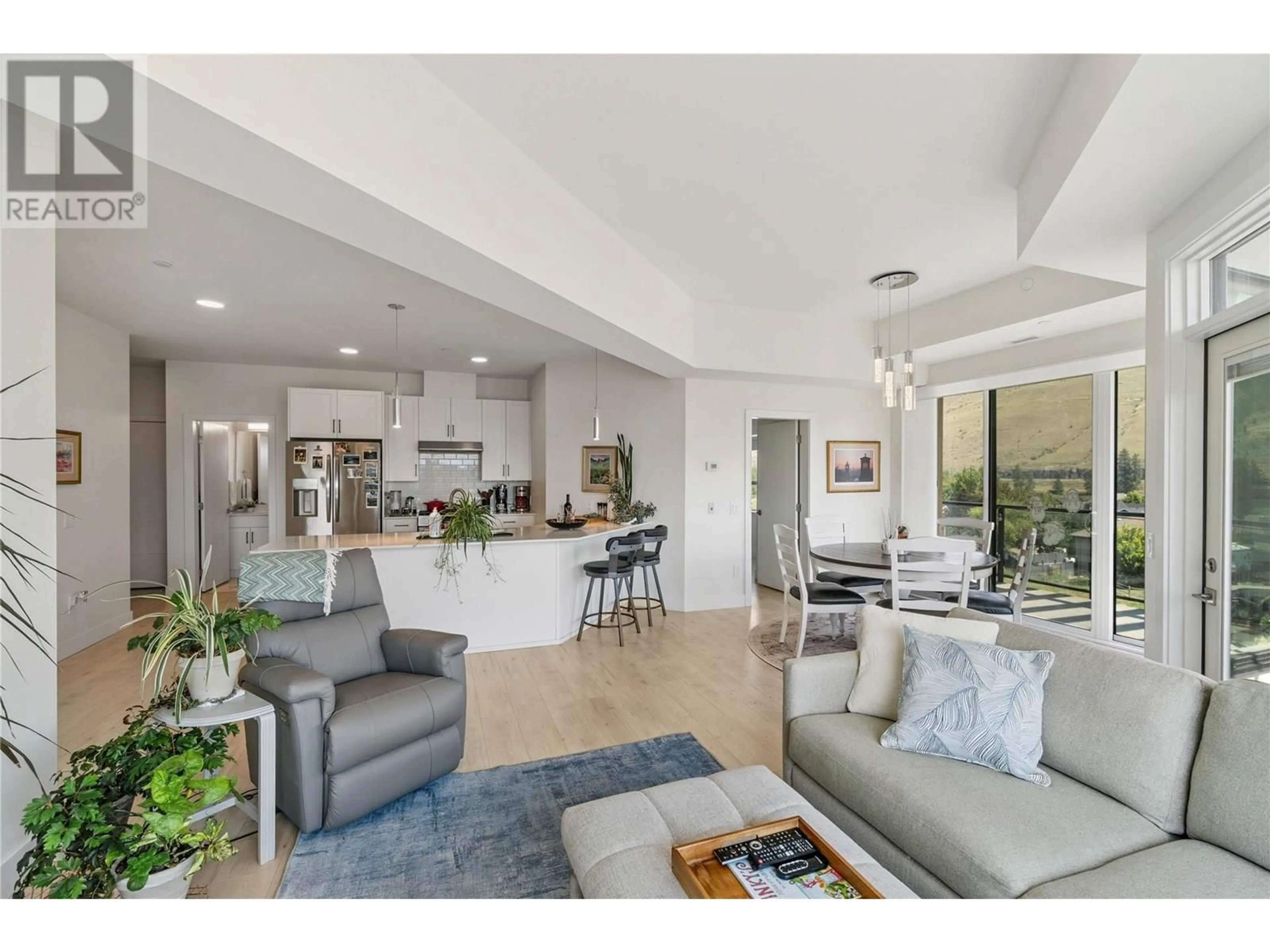 Open concept kitchen, unknown for 302 - 651 DUNES DRIVE, Kamloops British Columbia V2B0K2
