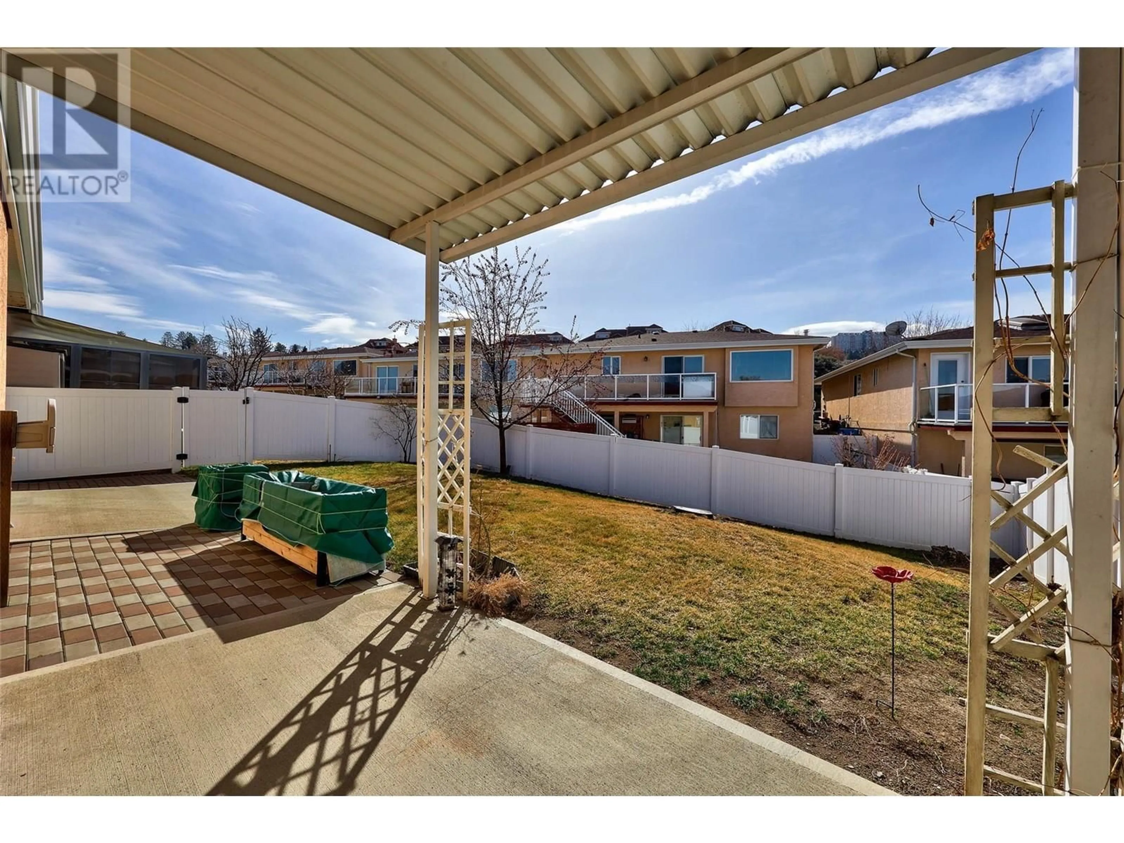 Patio, mountain view for 813 - 15 HUDSONS BAY TRAIL, Kamloops British Columbia V2C6S6