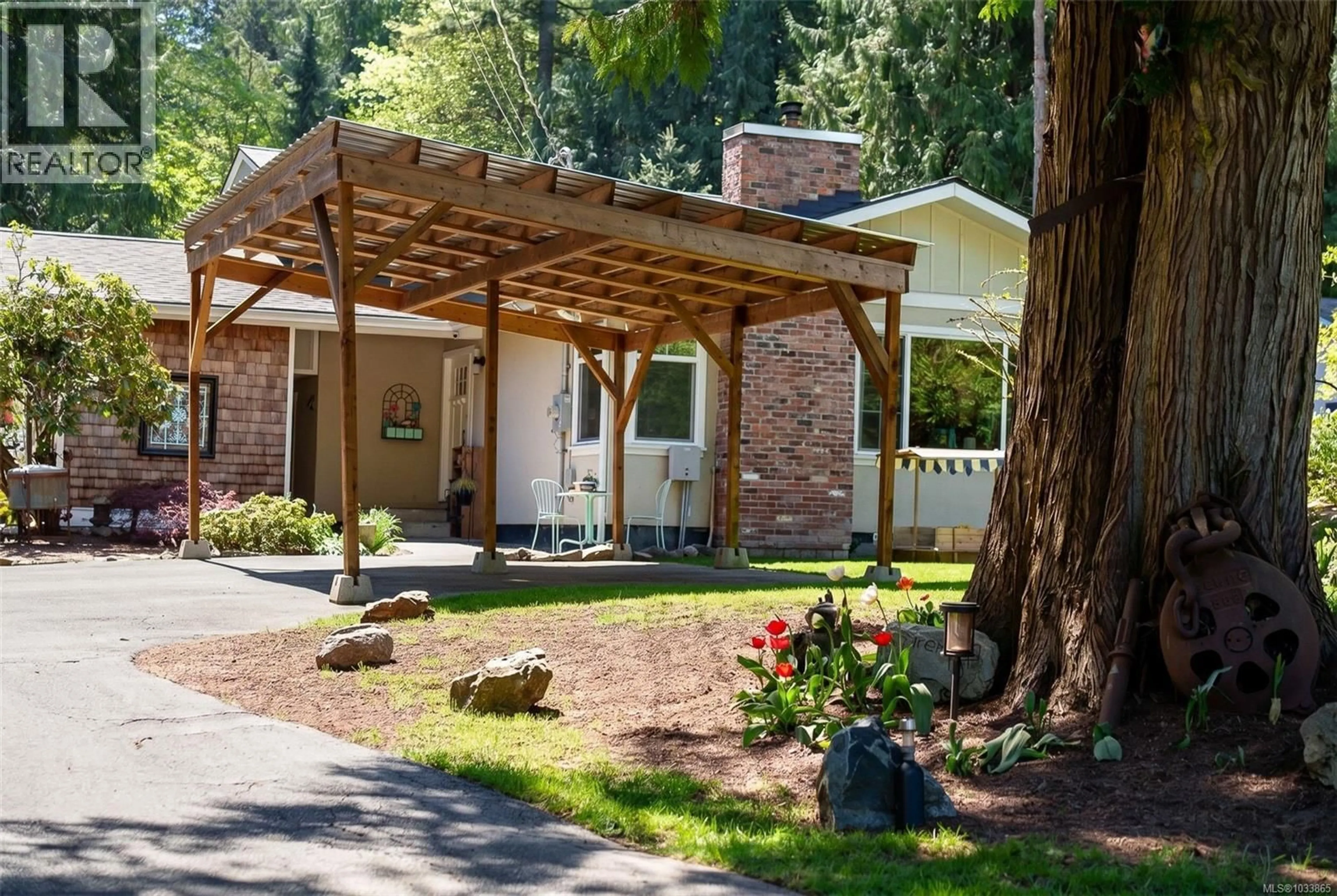 Patio, street for 1116 CHEEKE ROAD, Cobble Hill British Columbia V0R1L4
