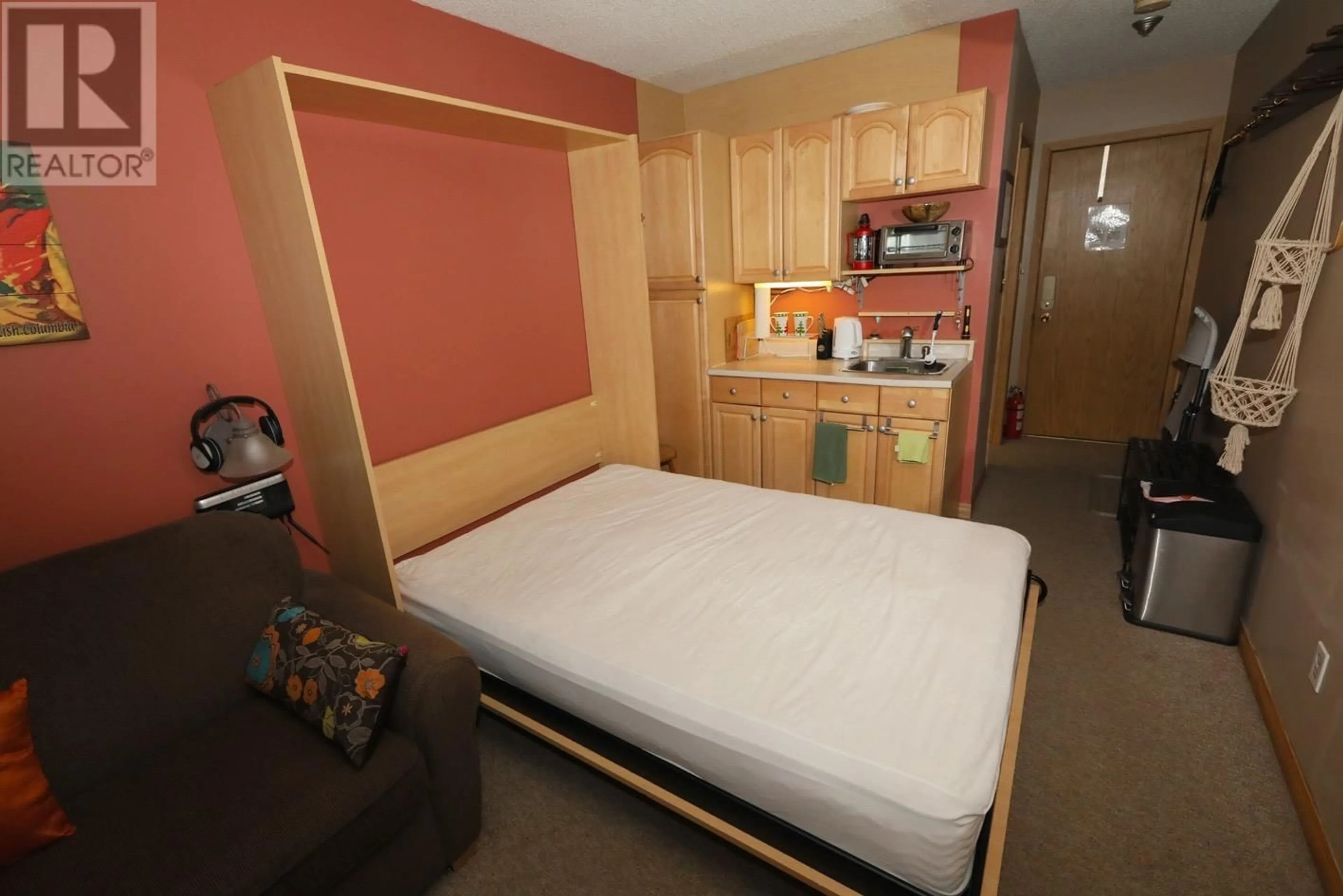 Bedroom with bed, unknown for 115 - 5375 BIG WHITE ROAD, Big White British Columbia V1P1P3