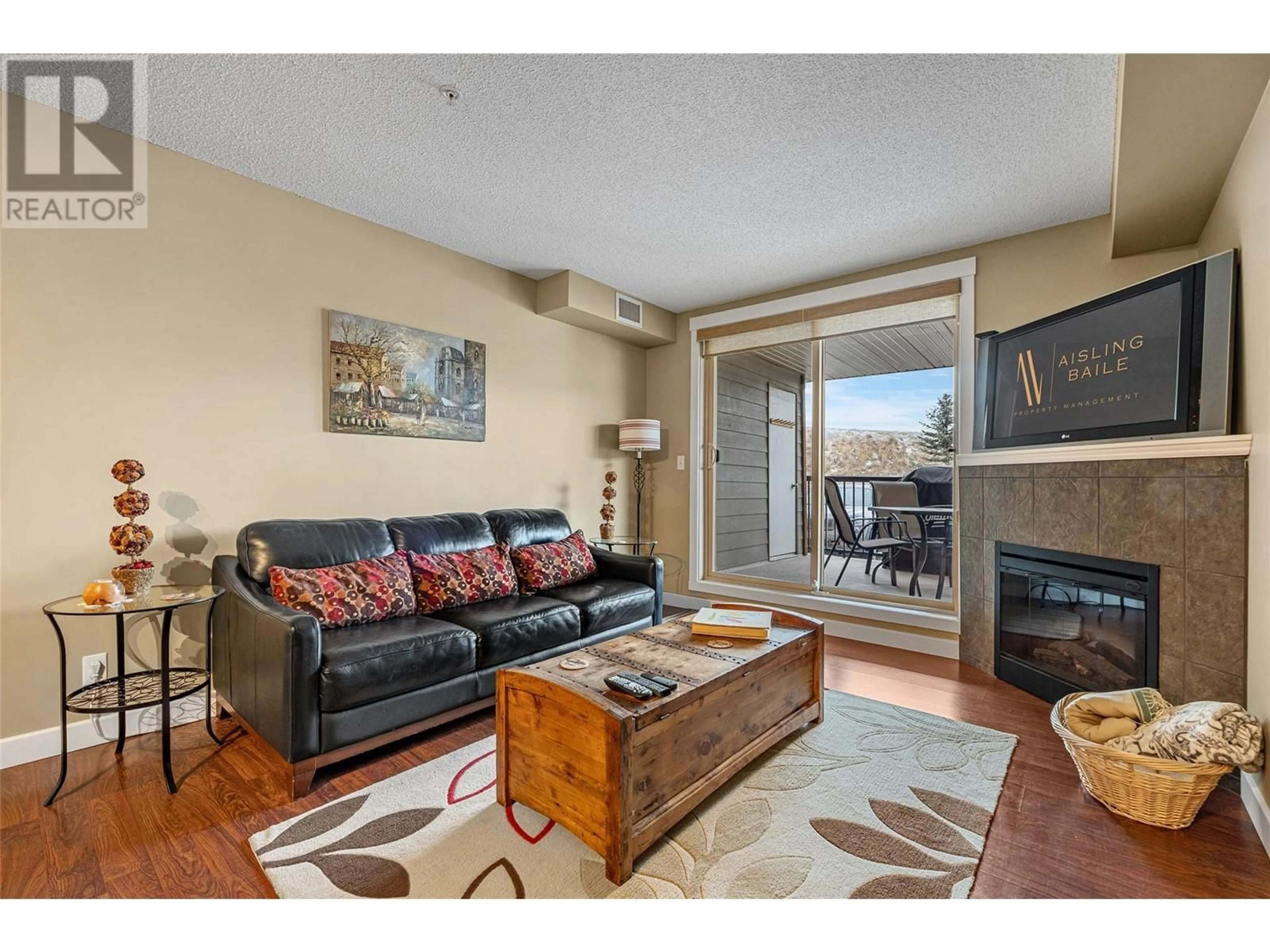Living room with furniture, unknown for 1113 - 205 THIRD AVENUE, Invermere British Columbia V0A1K7
