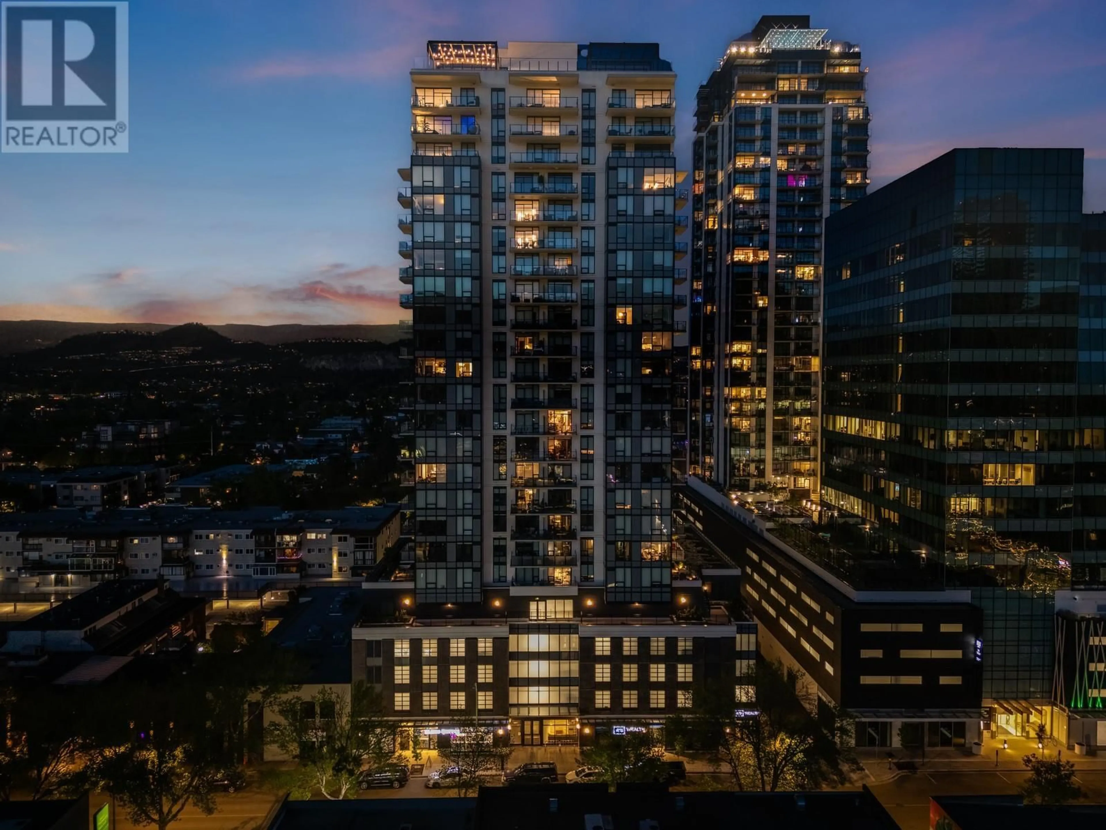 A pic from outside/outdoor area/front of a property/back of a property/a pic from drone, city buildings view from balcony for 2106 - 1471 ST PAUL STREET, Kelowna British Columbia V1Y2E4
