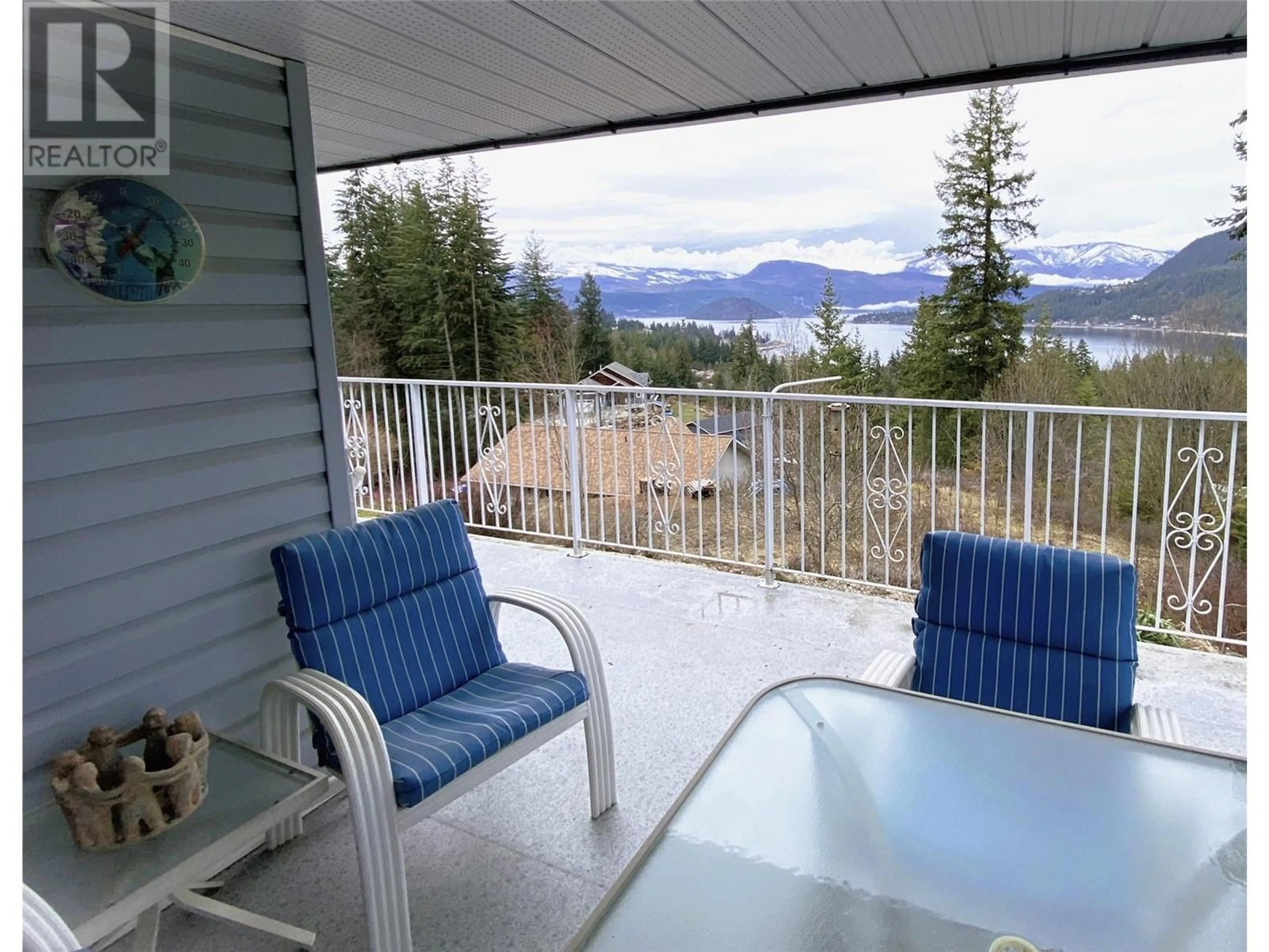 Patio, water/lake/river/ocean view for 2609 MOUNTVIEW DRIVE, Blind Bay British Columbia V0E1H1