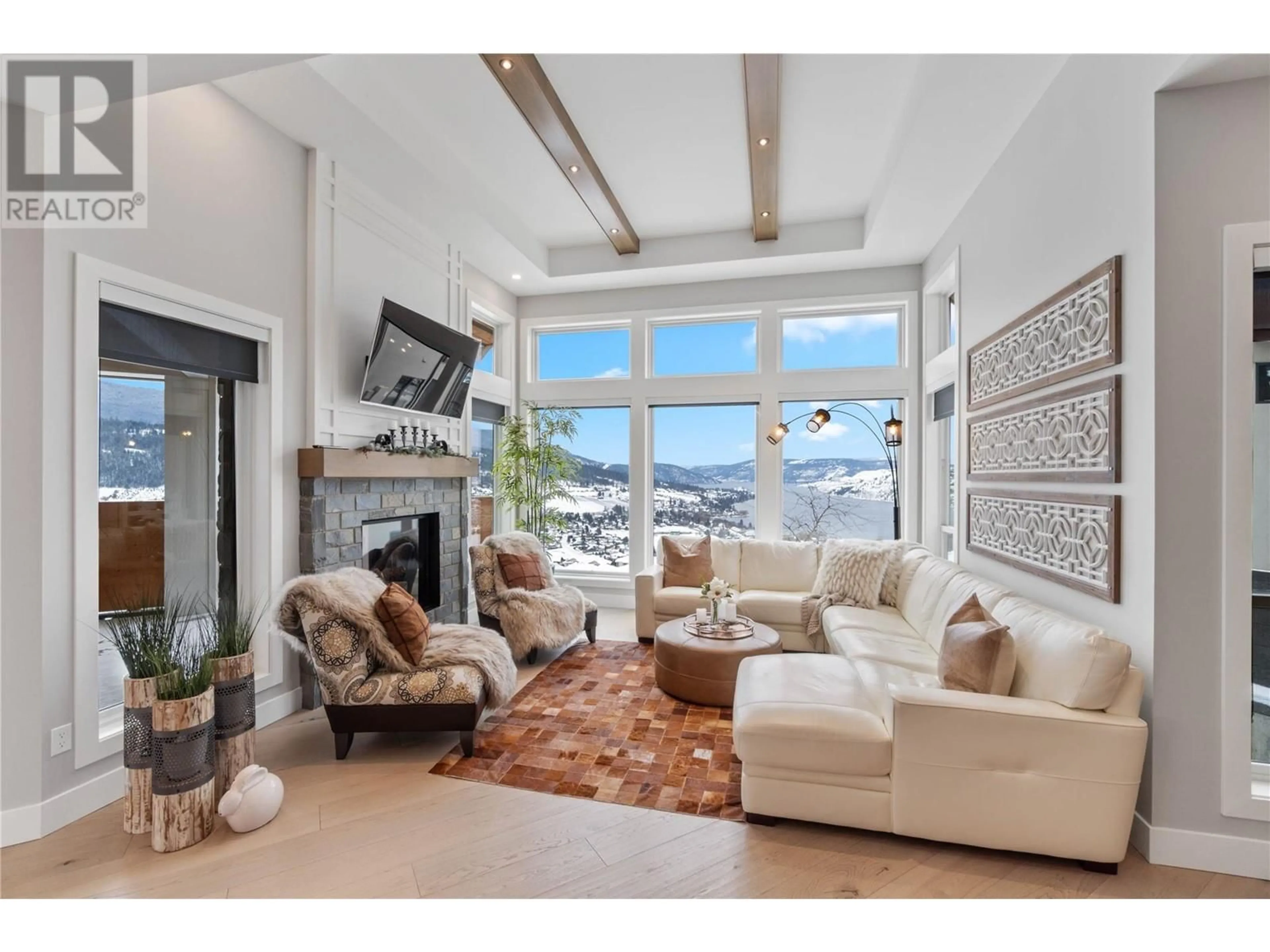 Living room with furniture, unknown for 608 MT IDA CRESCENT, Coldstream British Columbia V1B3Z6