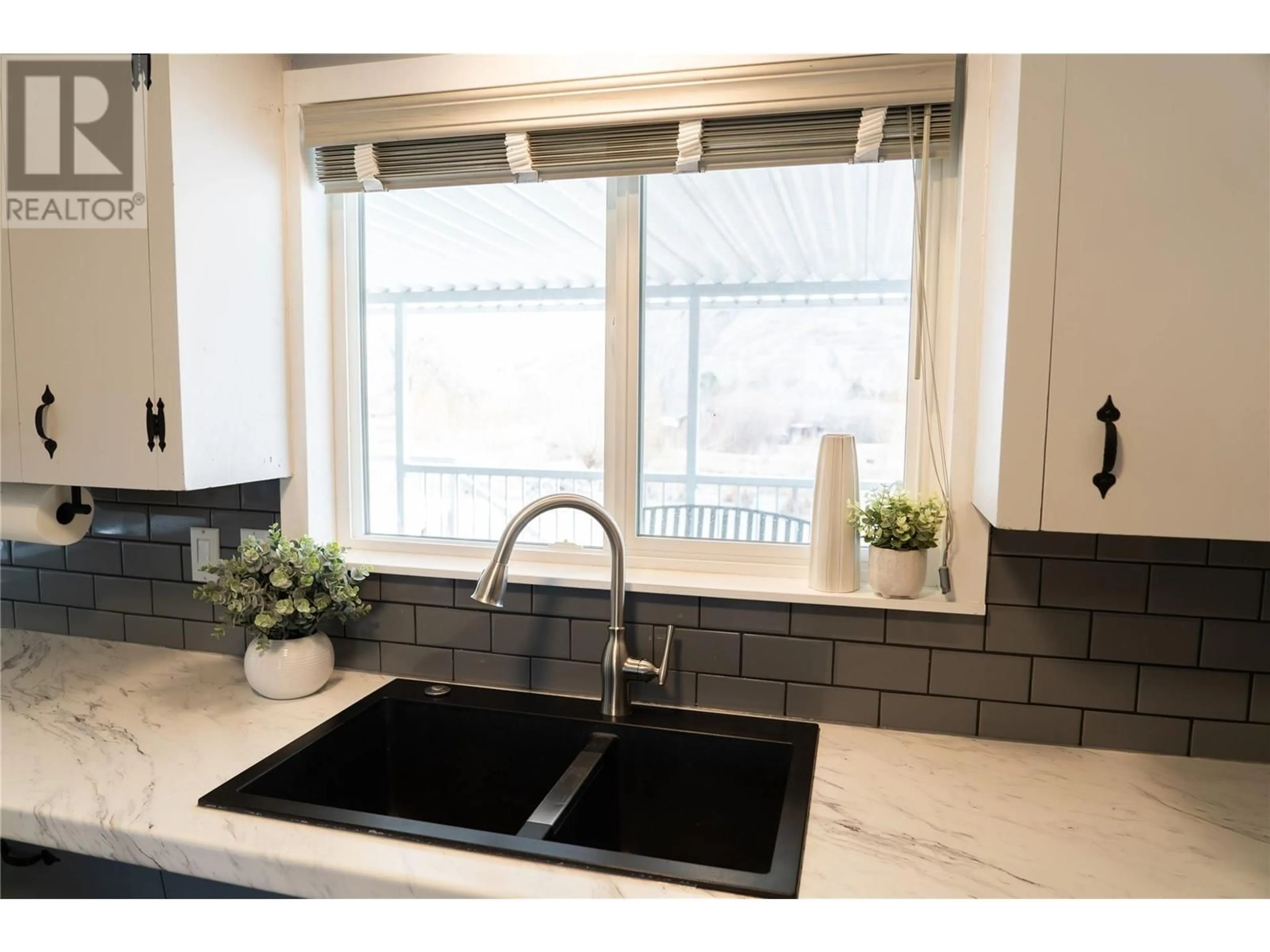 Contemporary kitchen, ceramic/tile floor for 1272 NUGGET ROAD, Cache Creek British Columbia V0K1H0