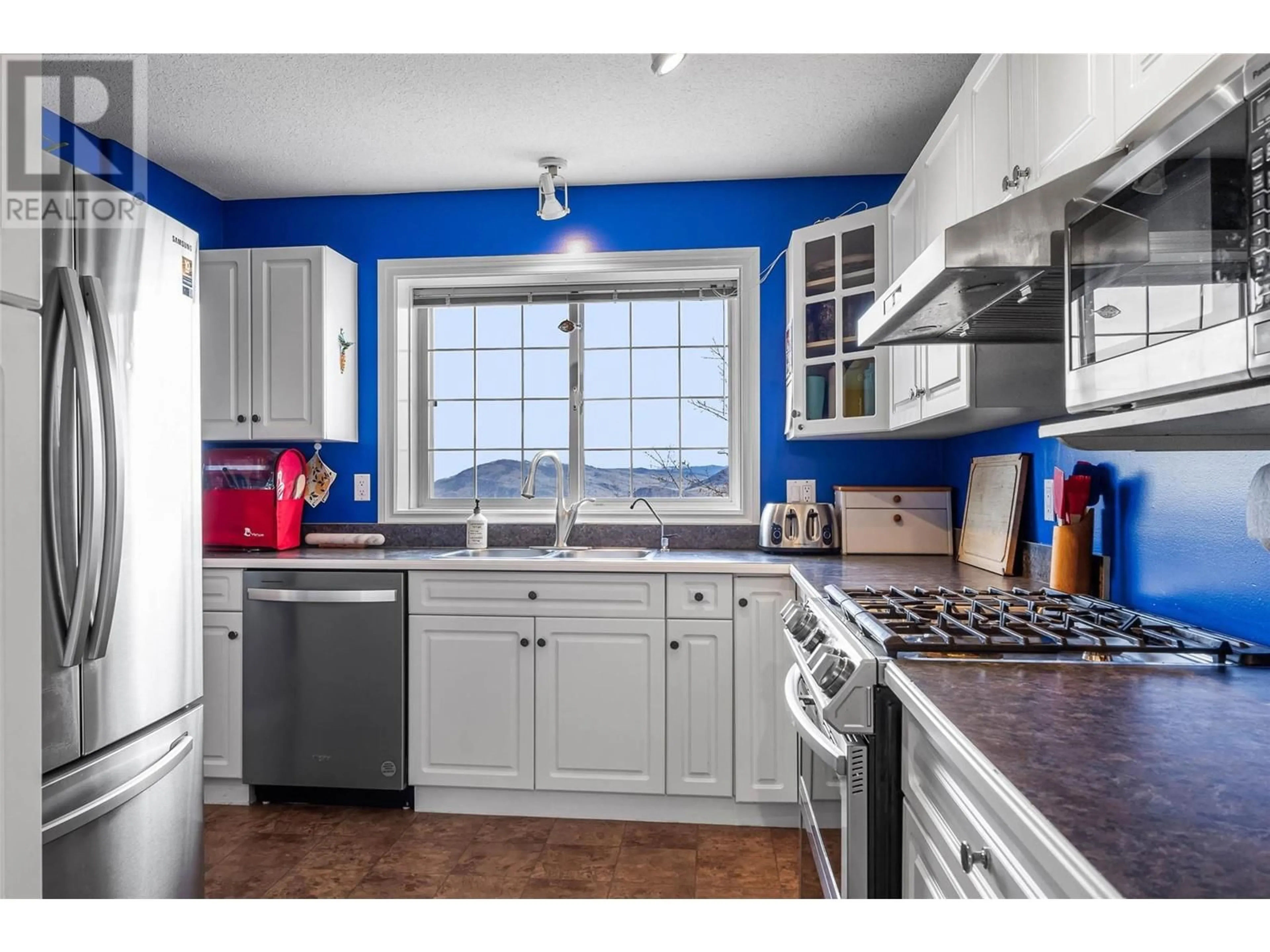 Standard kitchen, unknown for 2327 CANONGATE PLACE, Kamloops British Columbia V1S1W8