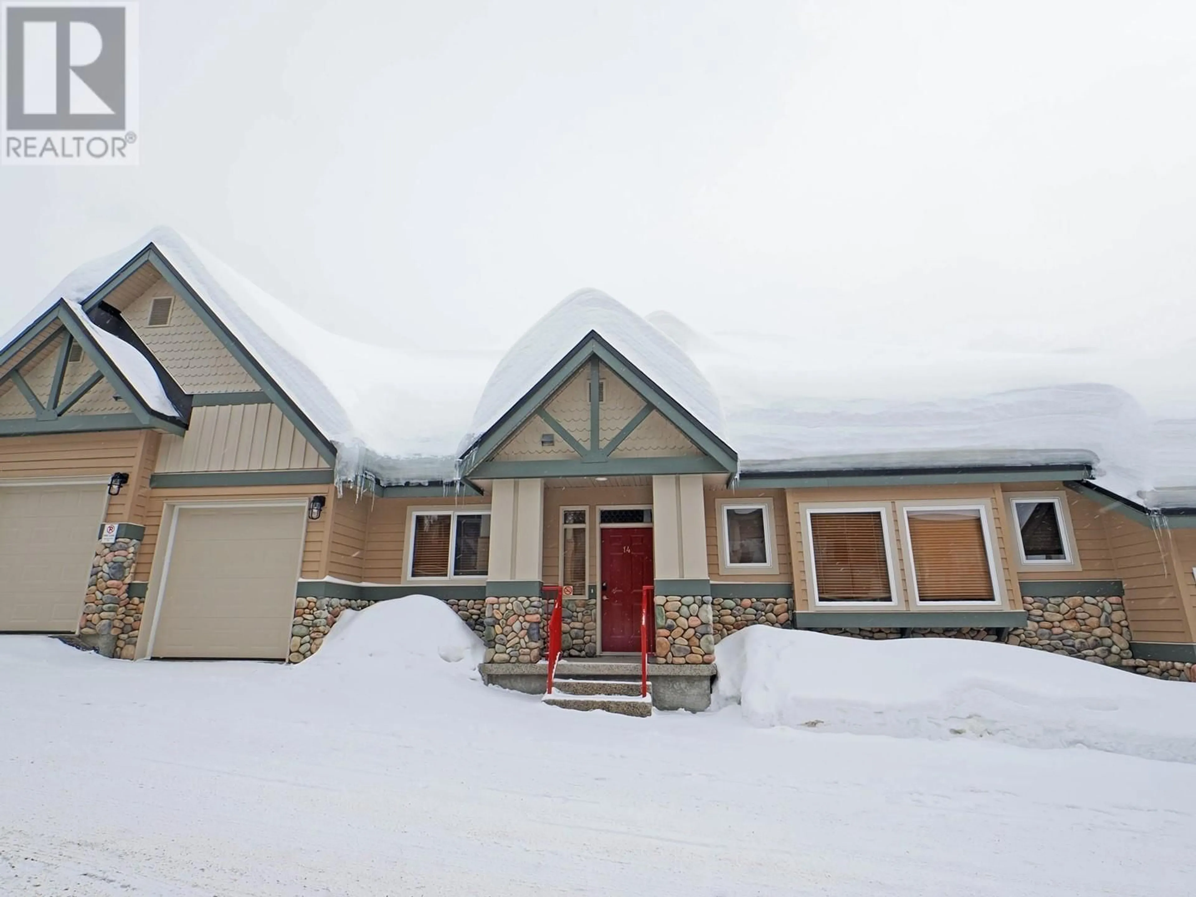 Indoor foyer for 14 - 7640 PORCUPINE ROAD, Big White British Columbia V1P1T4