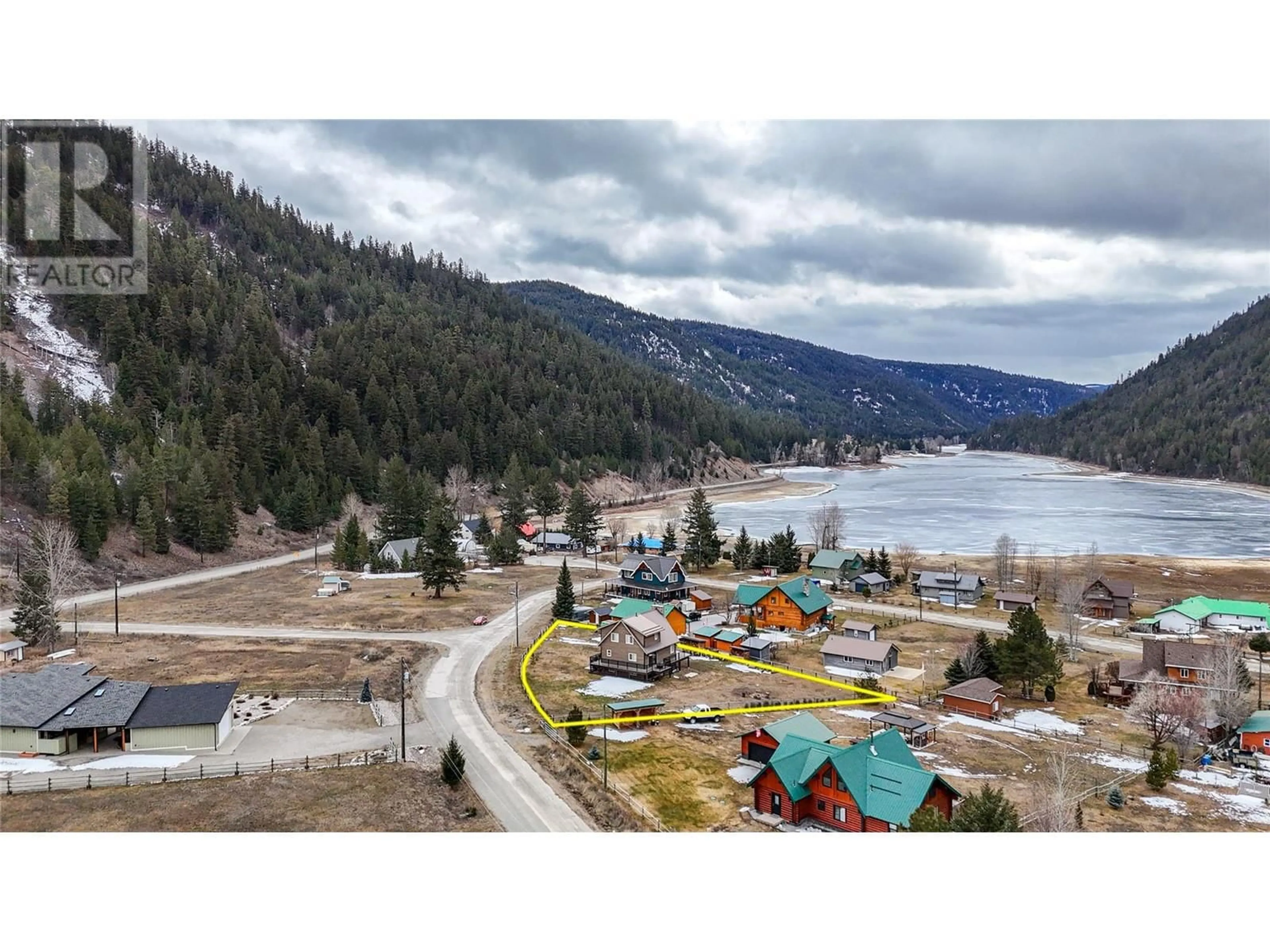 A pic from outside/outdoor area/front of a property/back of a property/a pic from drone, mountain view for 101 SKYE BLUE LOOP OTHER, Princeton British Columbia V0X1W0