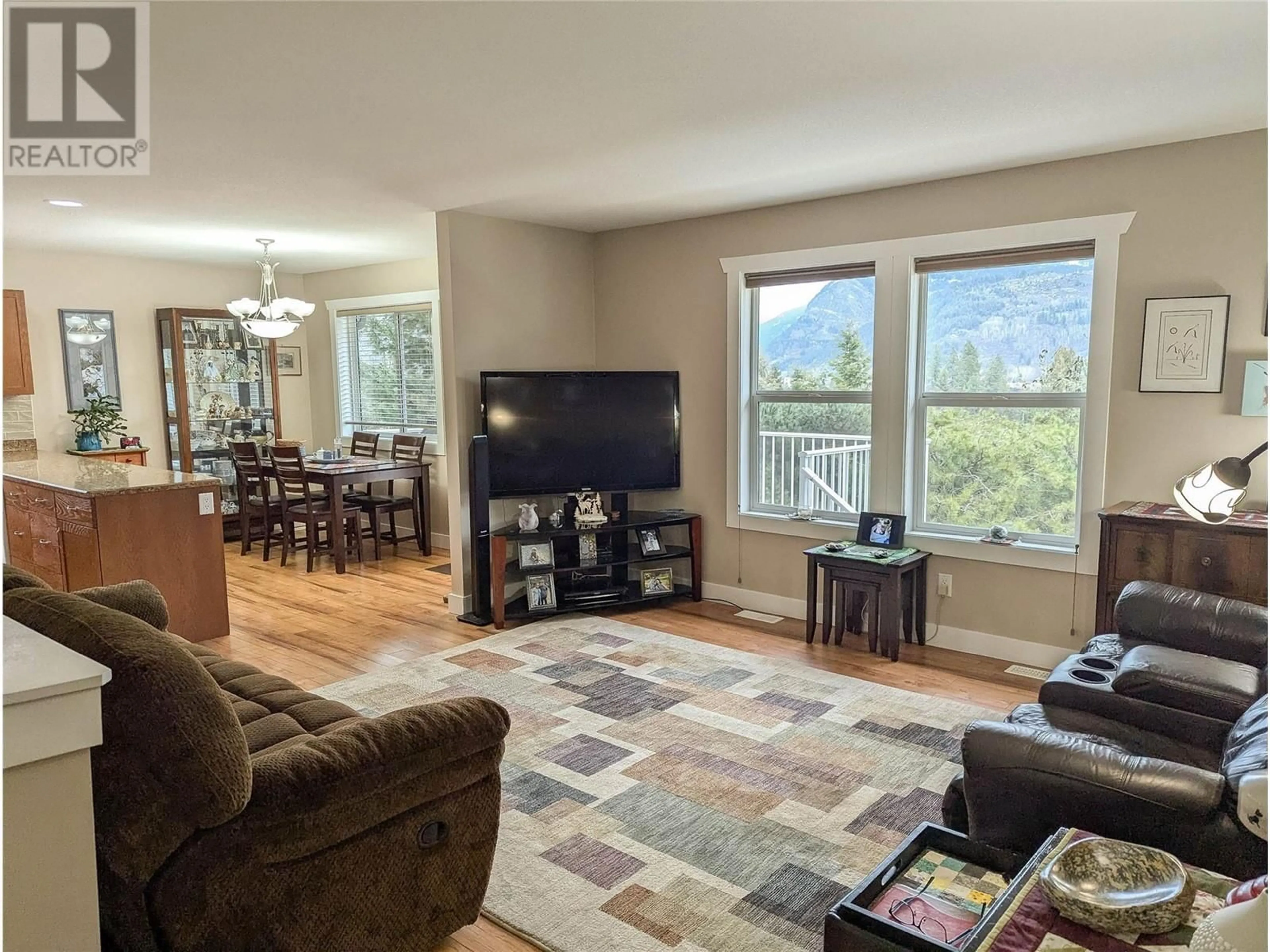 Living room with furniture, unknown for 1635 Greystone Place, Castlegar British Columbia V1N4J4