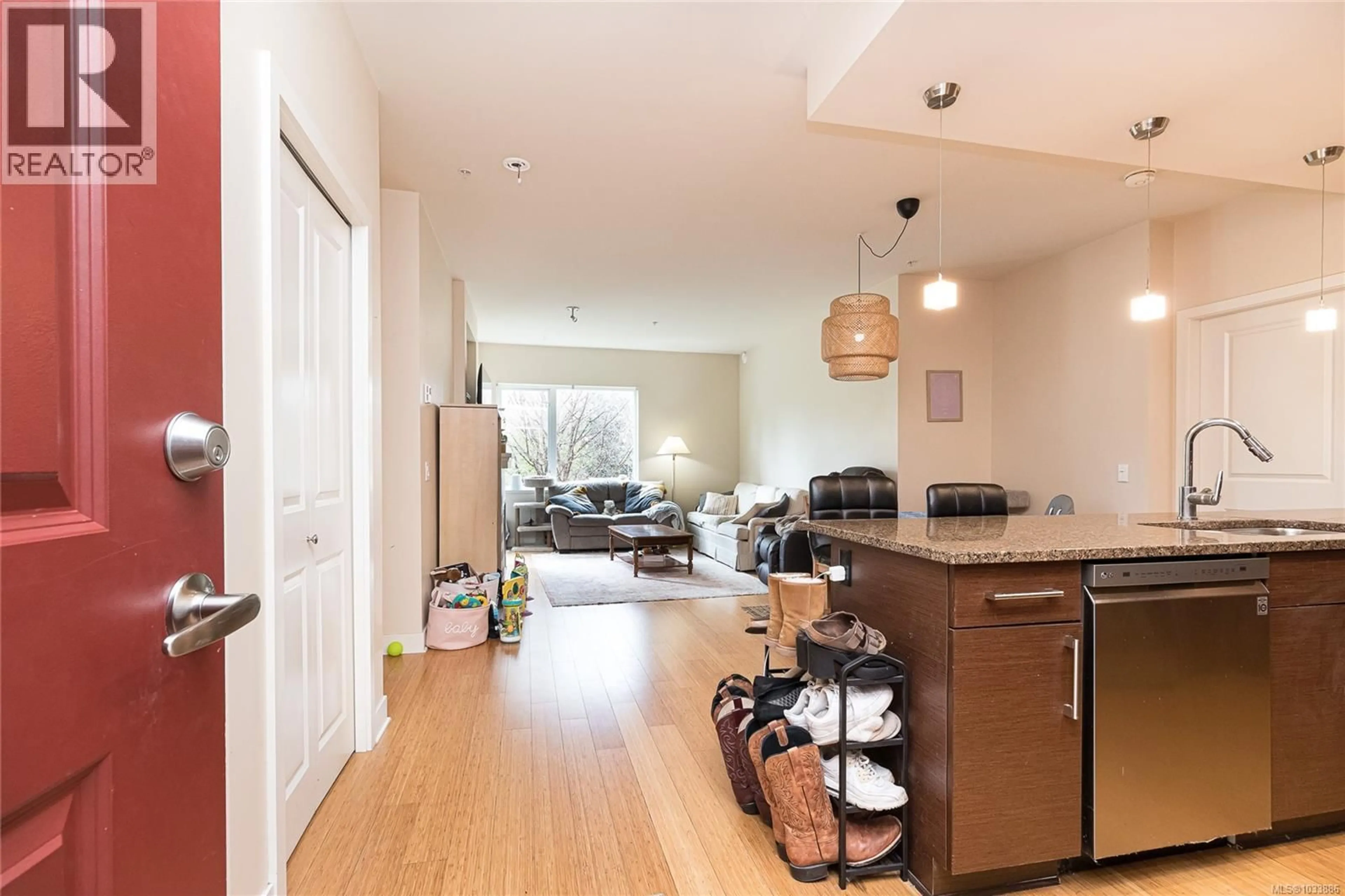Unknown for 202 - 4394 WEST SAANICH ROAD, Saanich British Columbia V8Z0B5