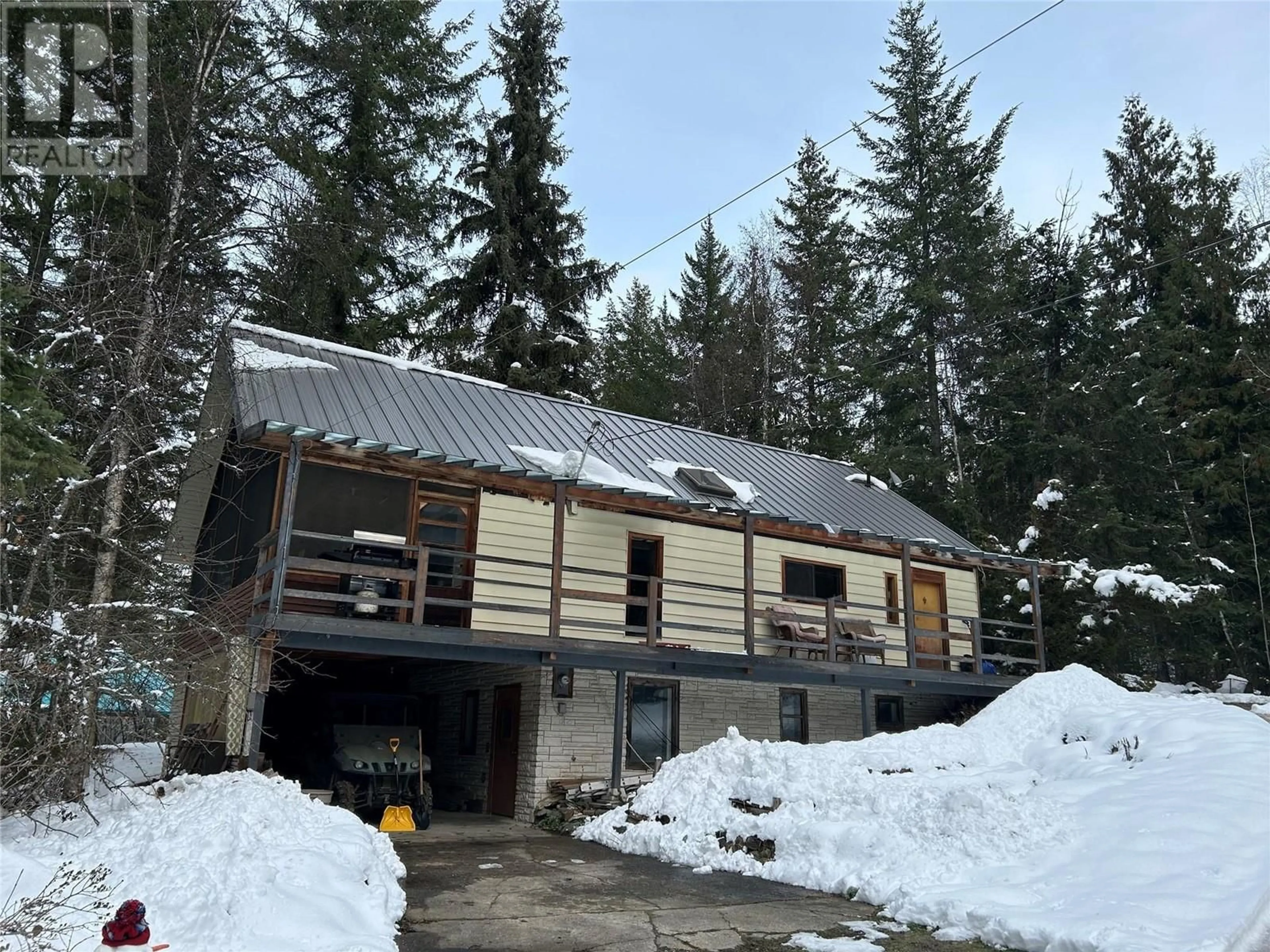 A pic from outside/outdoor area/front of a property/back of a property/a pic from drone, building for 3840 Cameron Road, Eagle Bay British Columbia V0E1T0