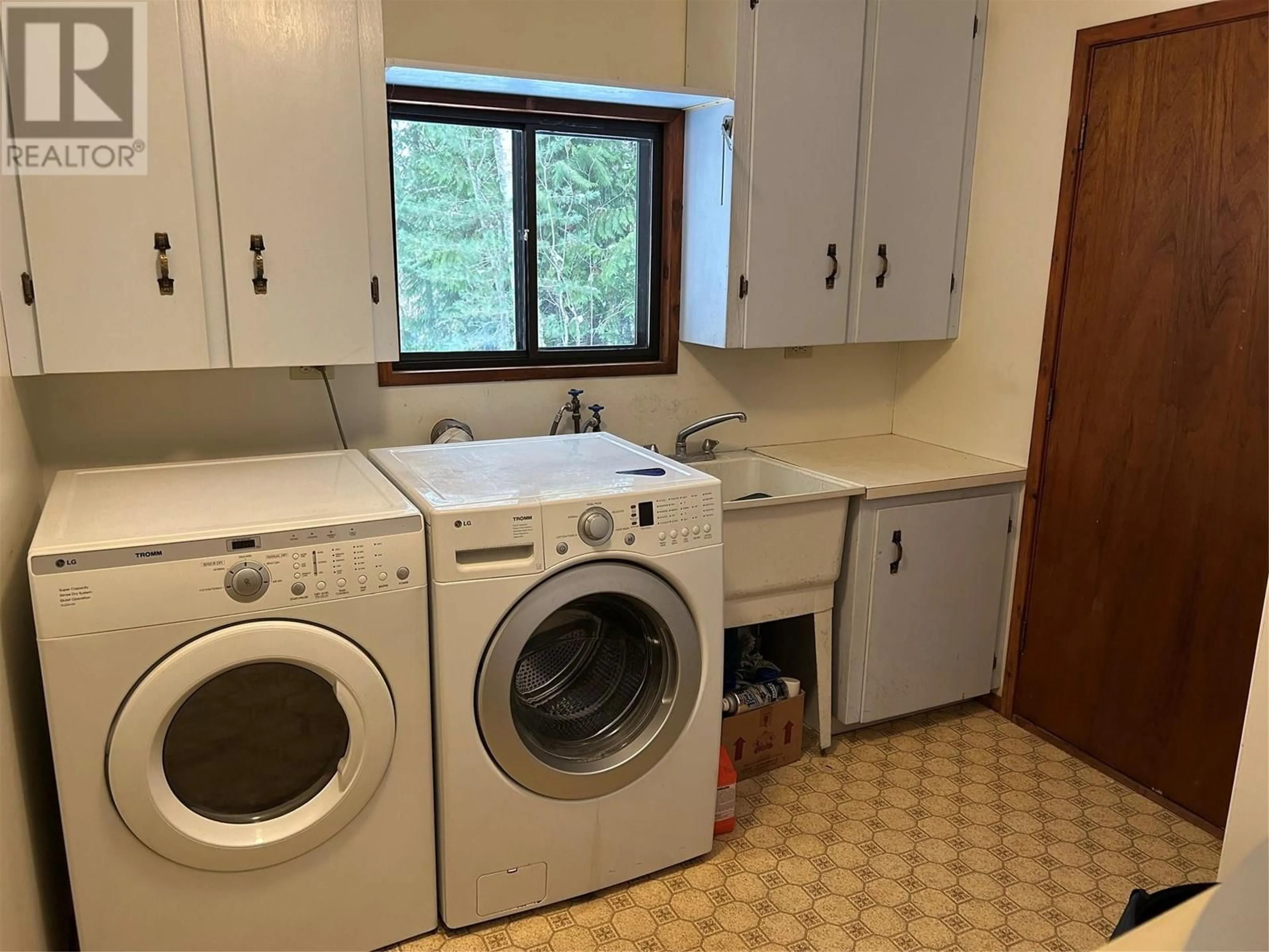 Laundry room for 3840 Cameron Road, Eagle Bay British Columbia V0E1T0