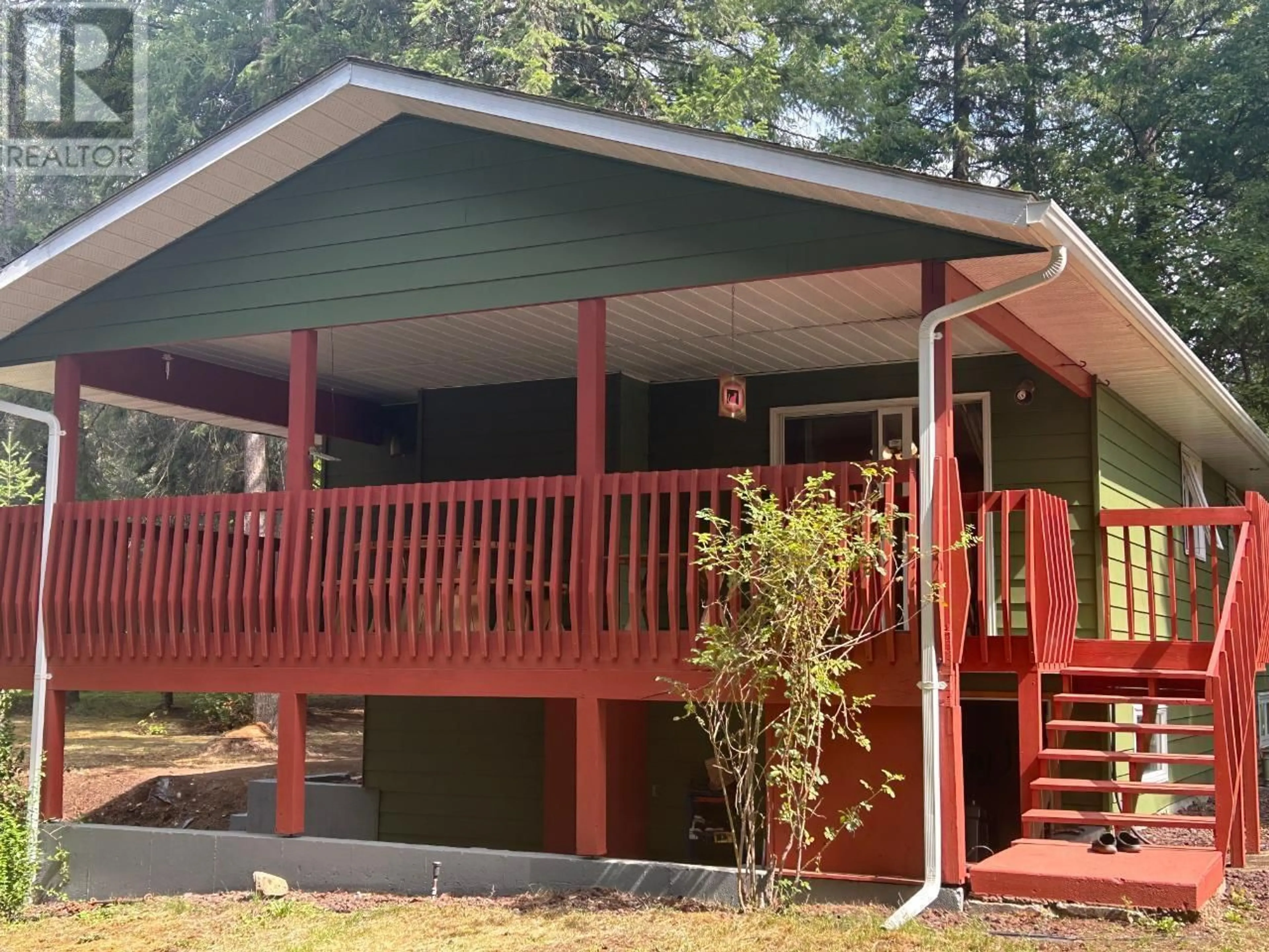 Home with vinyl exterior material, unknown for 1055 WHITE ROAD, South Slocan British Columbia V0G2G0
