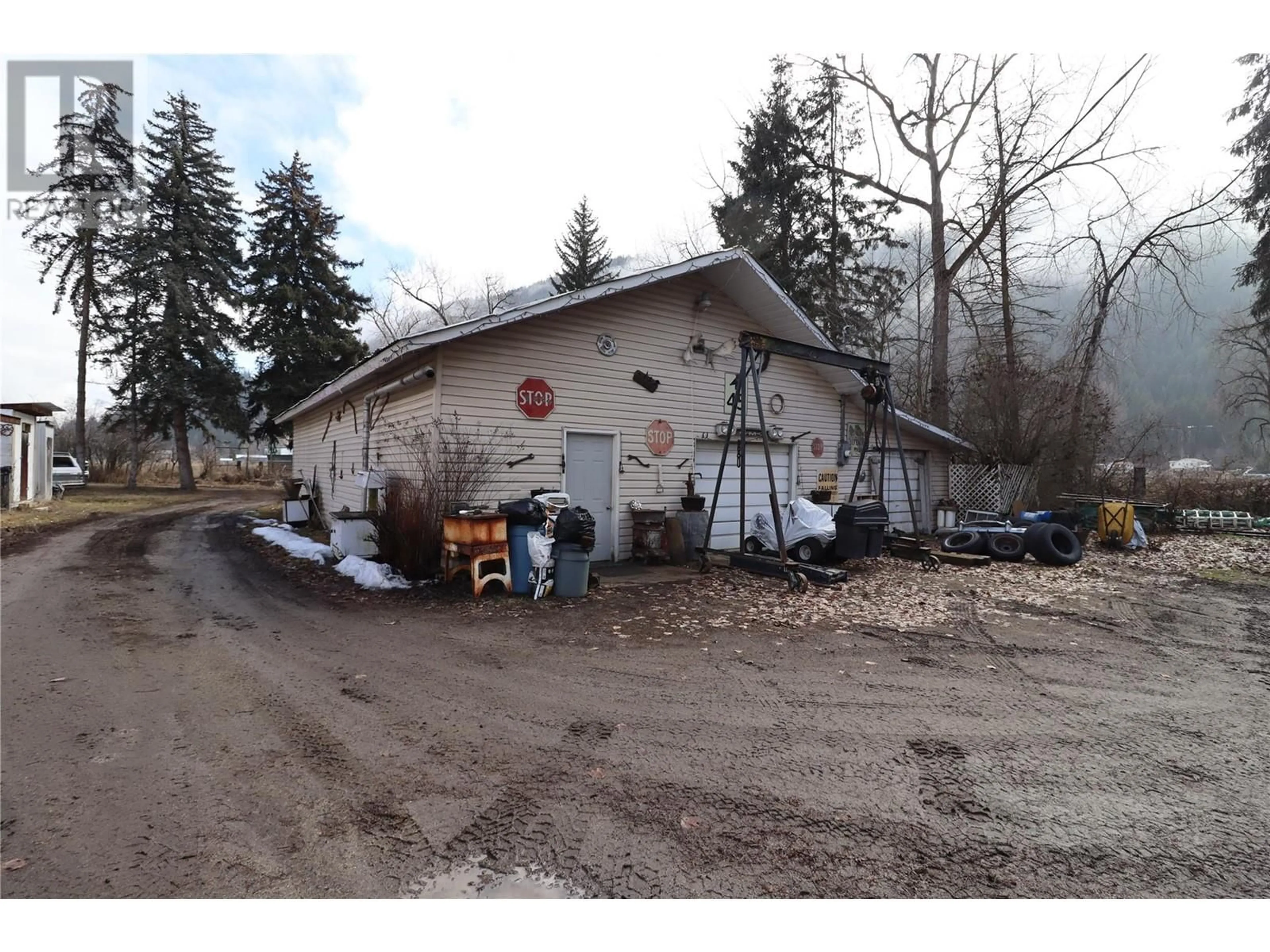 Shed for 390 SOUTH NURSERY ROAD, Grand Forks British Columbia V0H1H4