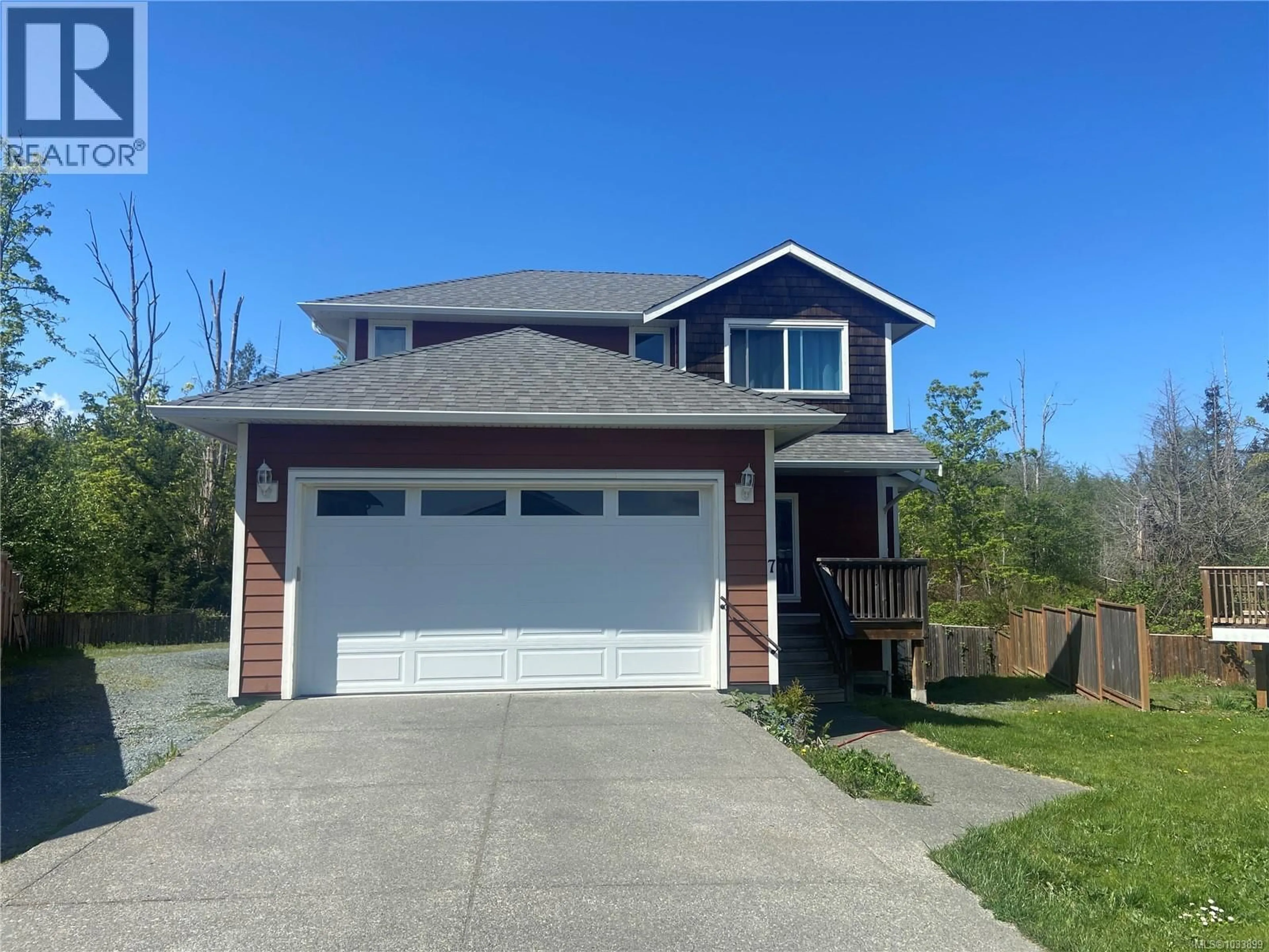 Home with vinyl exterior material, street for 7 - 1711 CHAPLIN STREET, Crofton British Columbia V0R1R0