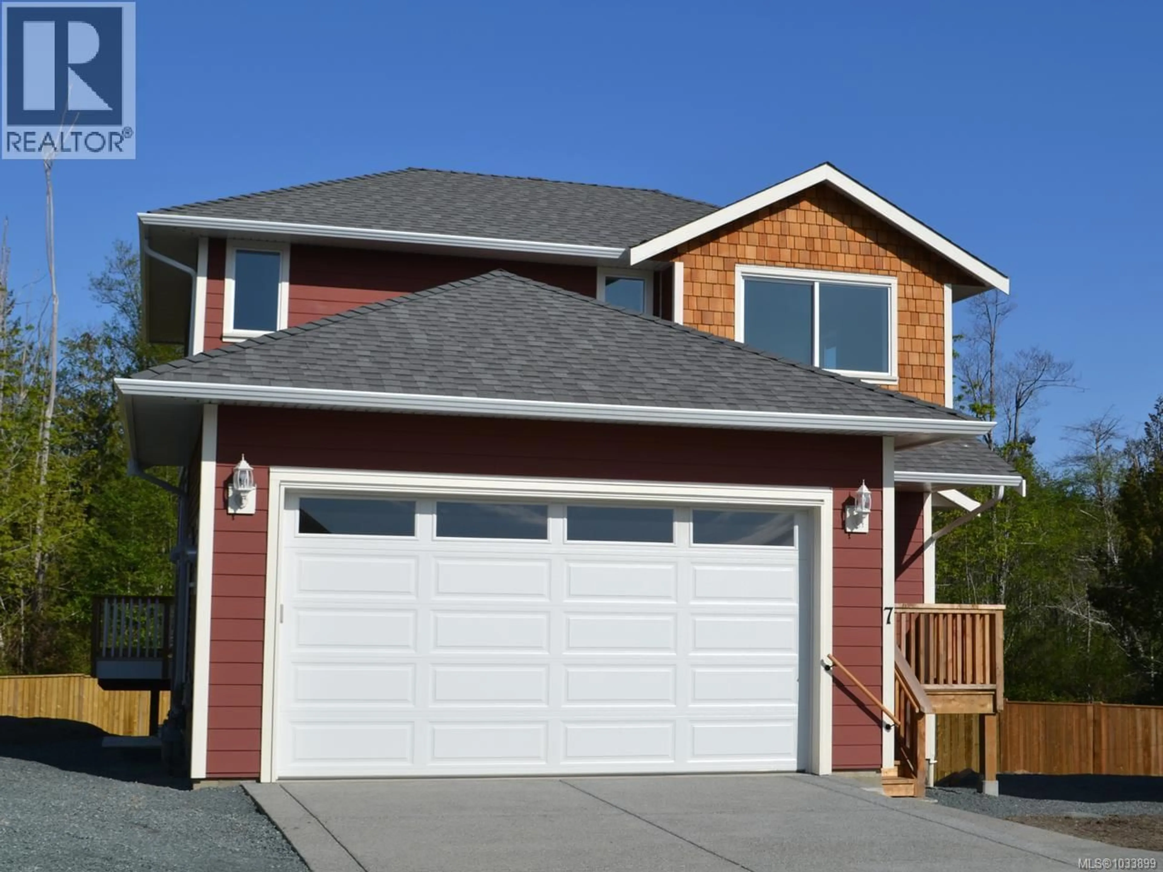 Home with vinyl exterior material, street for 7 - 1711 CHAPLIN STREET, Crofton British Columbia V0R1R0