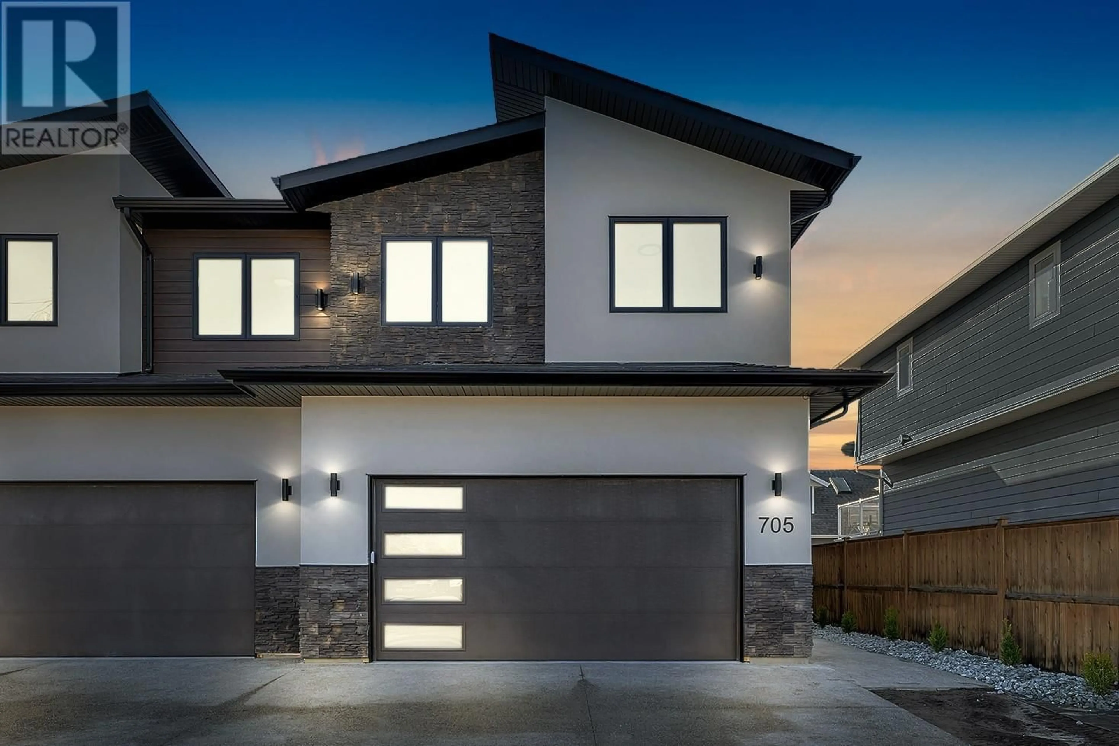 Unknown for 705 RAYMER ROAD, Kelowna British Columbia V1W1H6