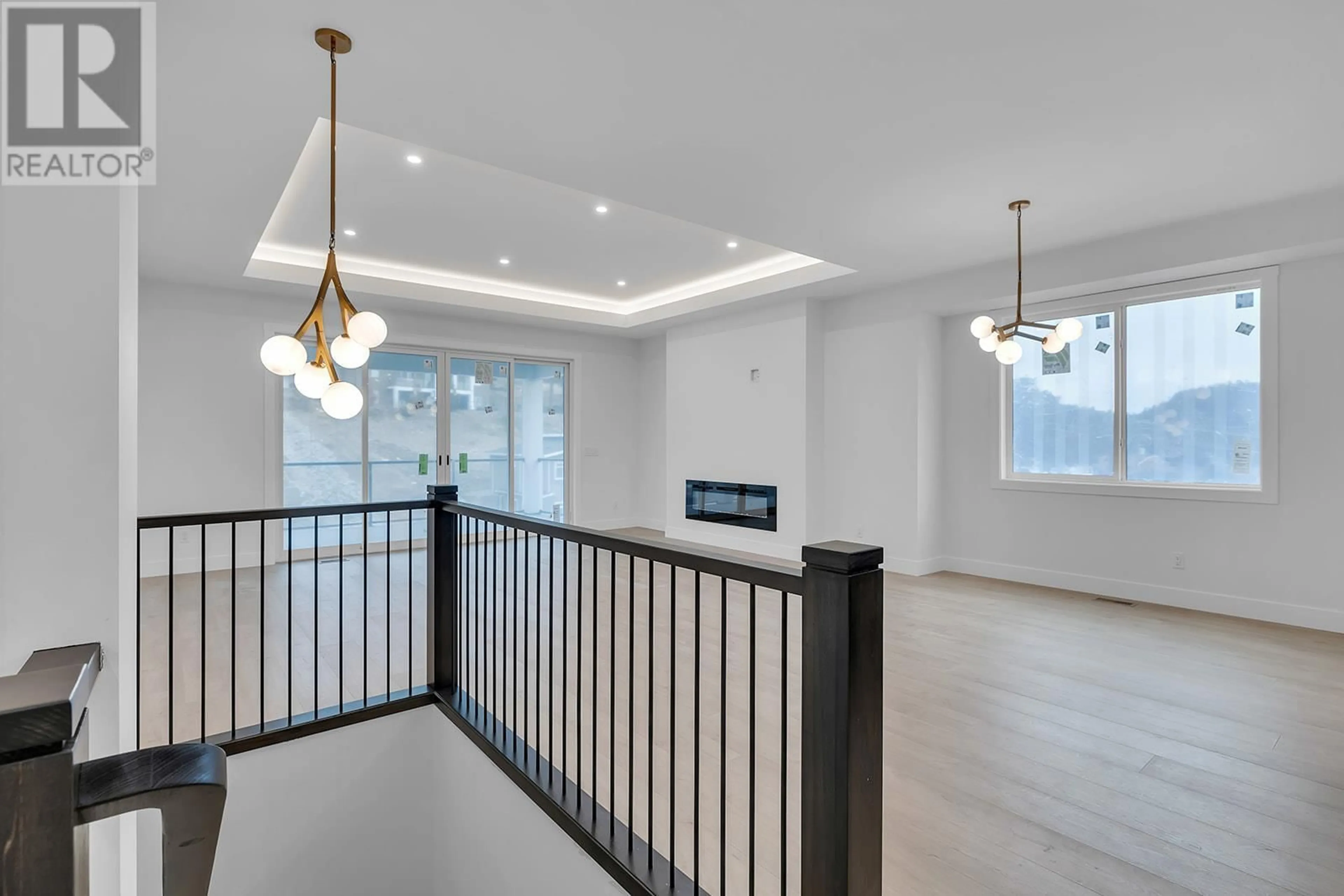Indoor foyer for 2843 CANYON CREST DRIVE, West Kelowna British Columbia V4T0E3